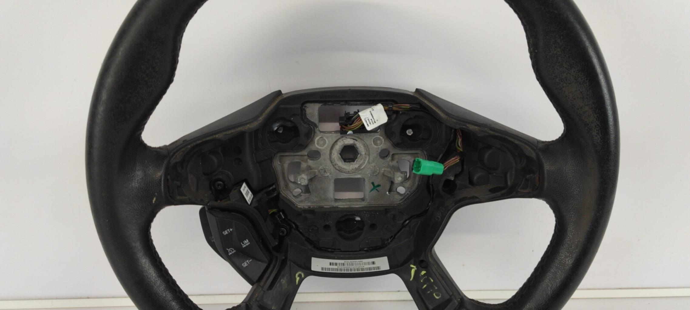 Volant FORD FOCUS 3 PHASE 1 BREAK Diesel - 1