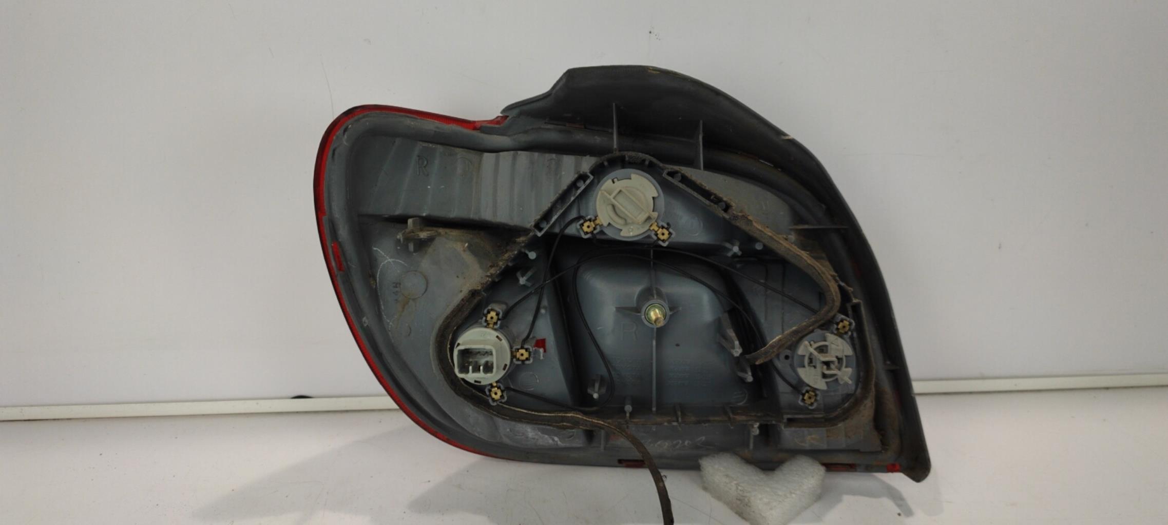 Fanale posteriore principale destro (luci) TOYOTA YARIS 1 PHASE 1 Gasolina - 1