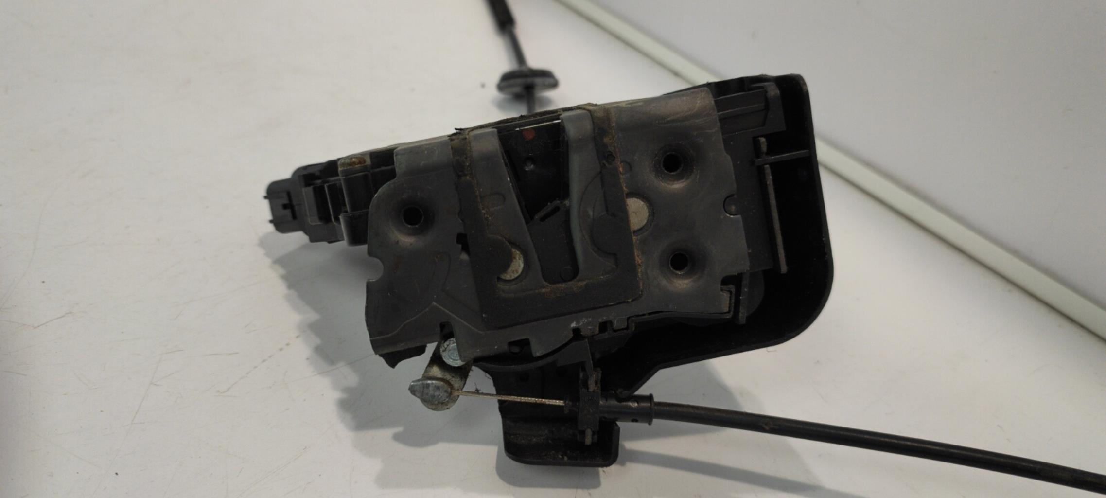 Serrure avant droit FORD FOCUS 2 PHASE 2 Diesel - 1