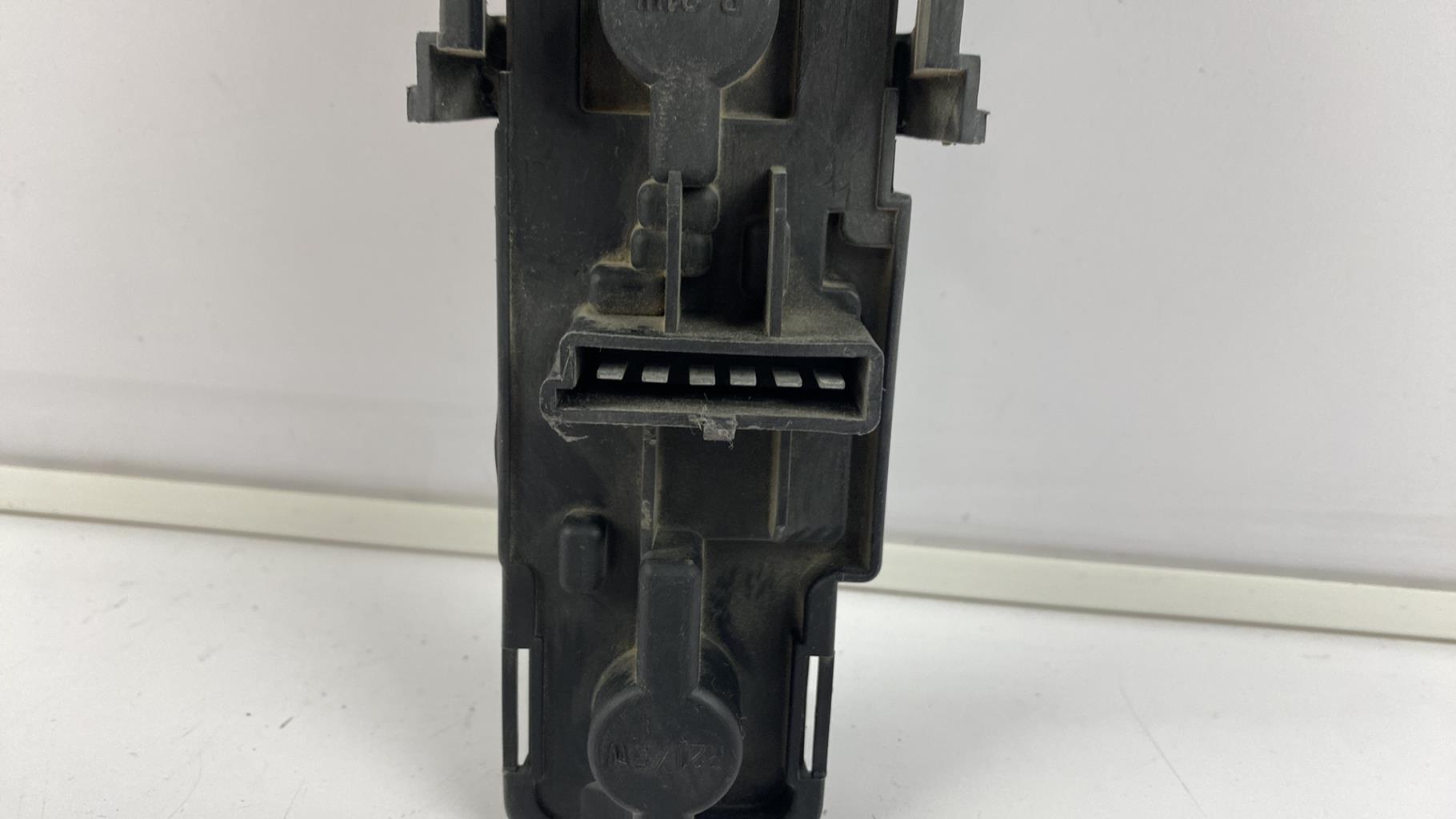 Base portalampade fanale posteriore destro MERCEDES CLASSE V 638 PHASE 2 Diésel - 1