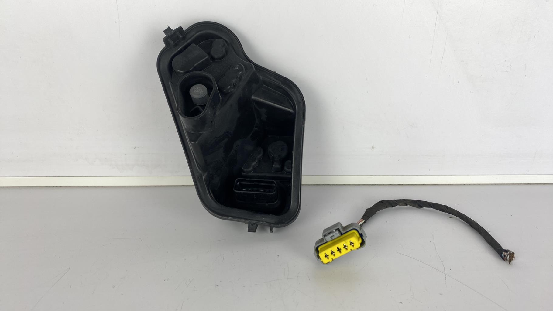 Base portalampade fanale posteriore destro RENAULT MEGANE 3 PHASE 1 BREAK Diésel - 1