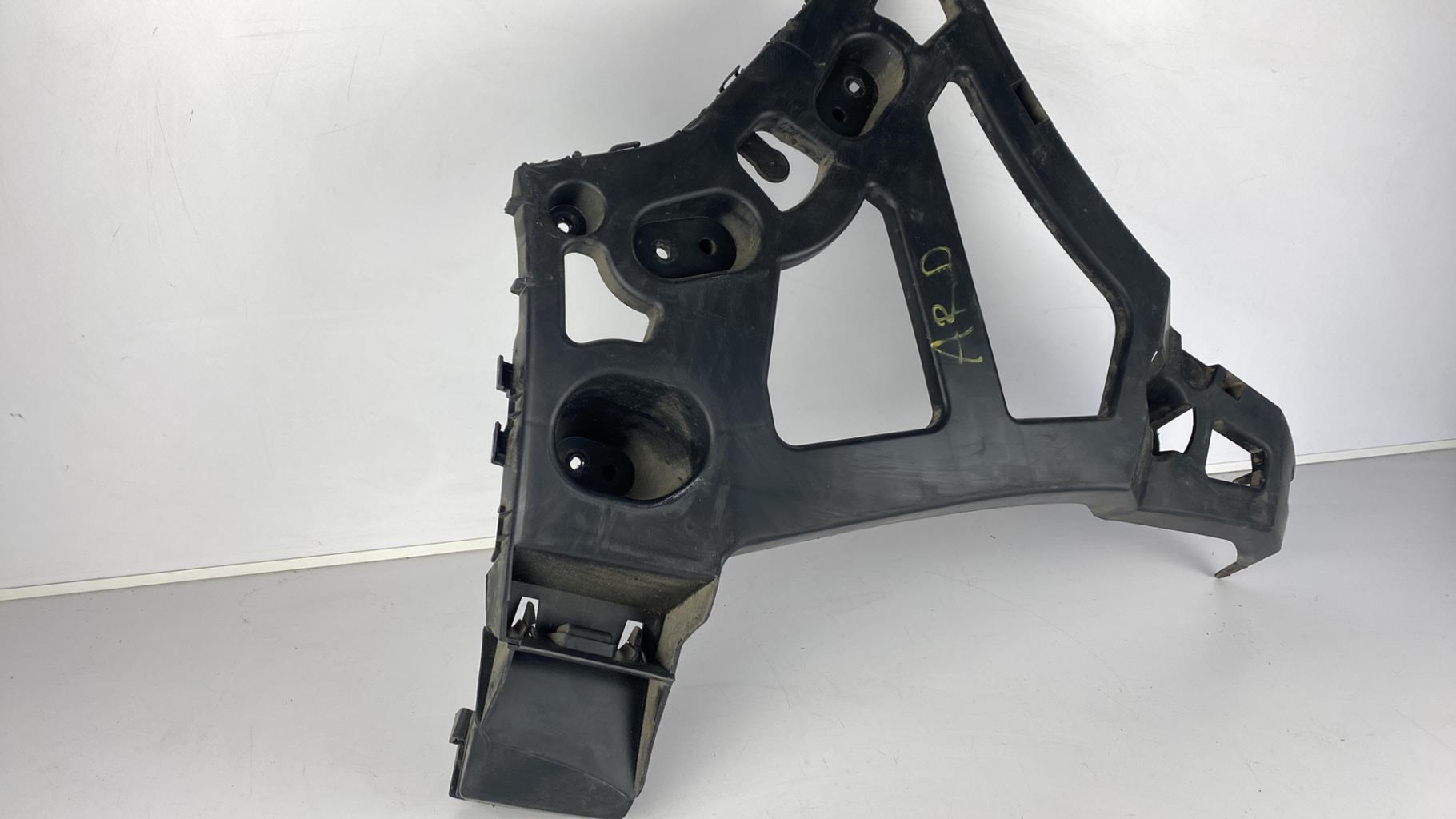 Support de pare chocs arriere RENAULT MEGANE 3 PHASE 1 BREAK Diesel - 1