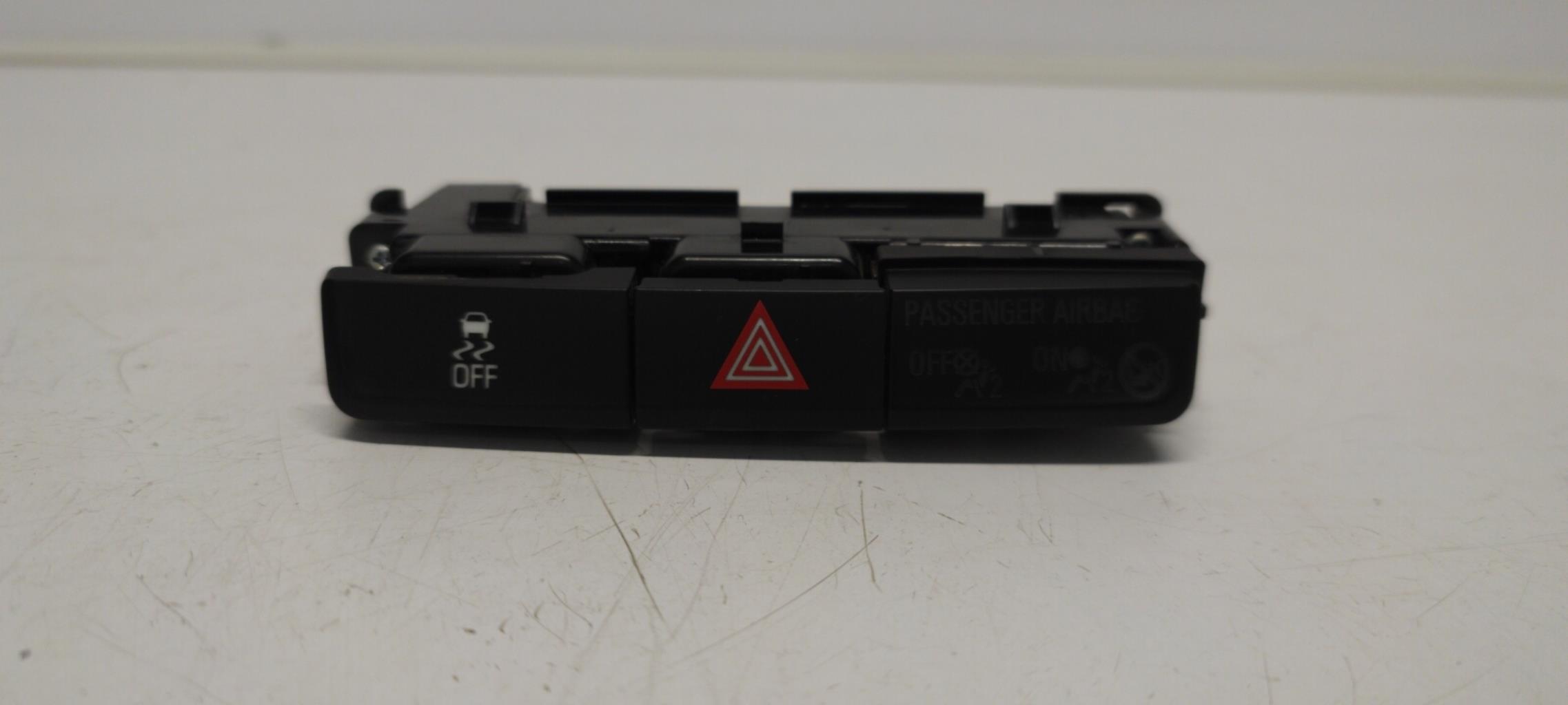 Bouton de warning OPEL MOKKA 1 PHASE 1 Diesel - 1