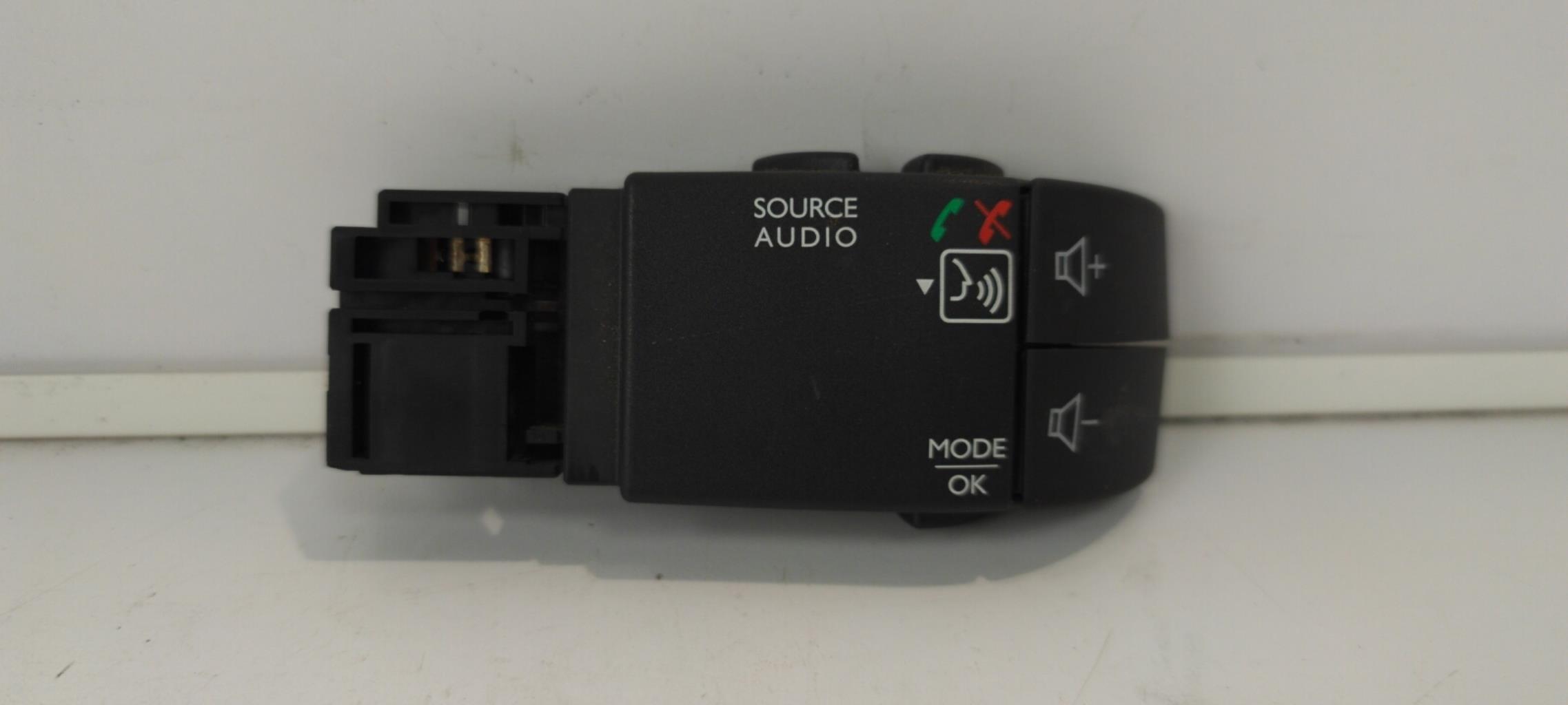 Commande autoradio DACIA SANDERO 2 PHASE 1 Diesel - 1