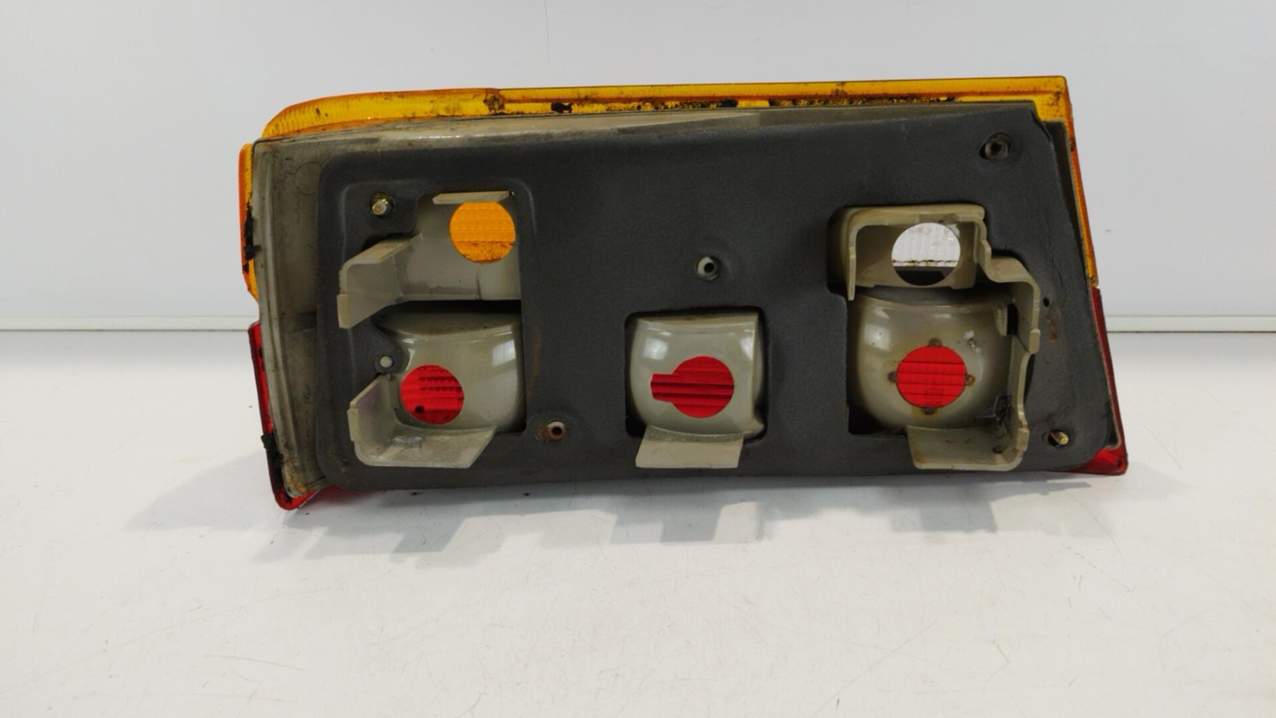 Fanale posteriore principale destro (luci) FORD TAUNUS  - 1