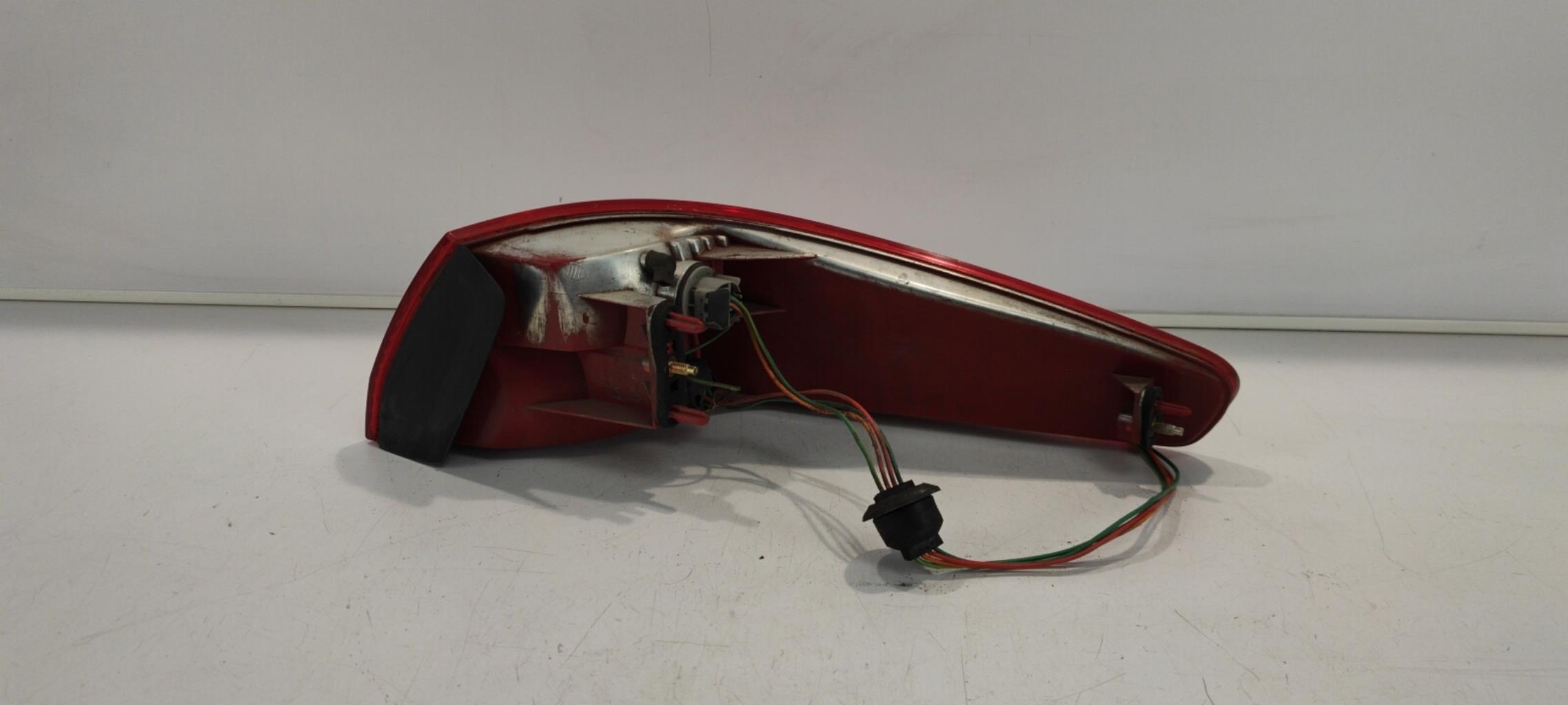 Fanale posteriore principale sinistro (luci) PEUGEOT 607 PHASE 1 Diésel - 1
