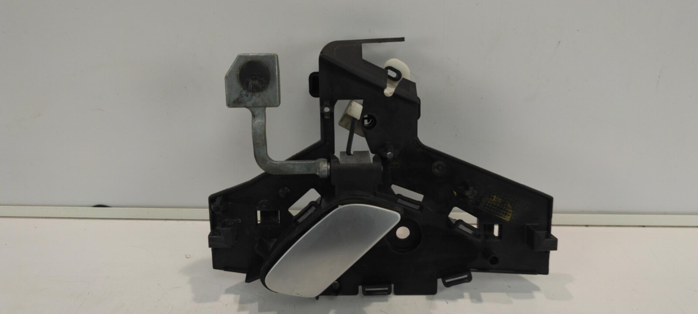 Maniglia interna anteriore sinistra CITROEN C5 1 PHASE 2 BREAK Diésel - 1