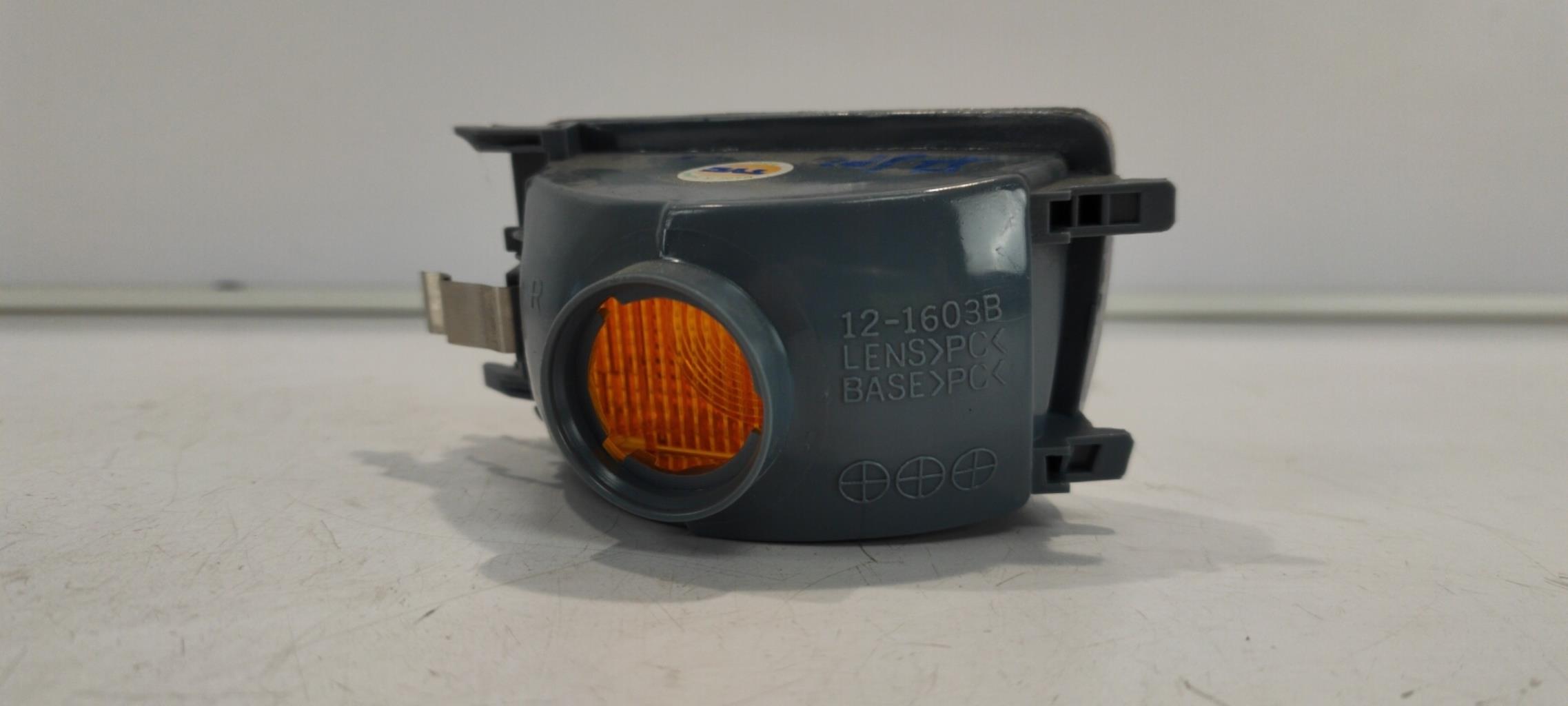 Ripetitore lampeggiante anteriore destro (Luci) VOLKSWAGEN GOLF 3 Gasolina - 1