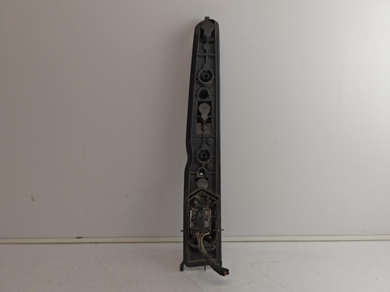 Base portalampade fanale posteriore destro OPEL MERIVA A PHASE 2 Diésel - 1
