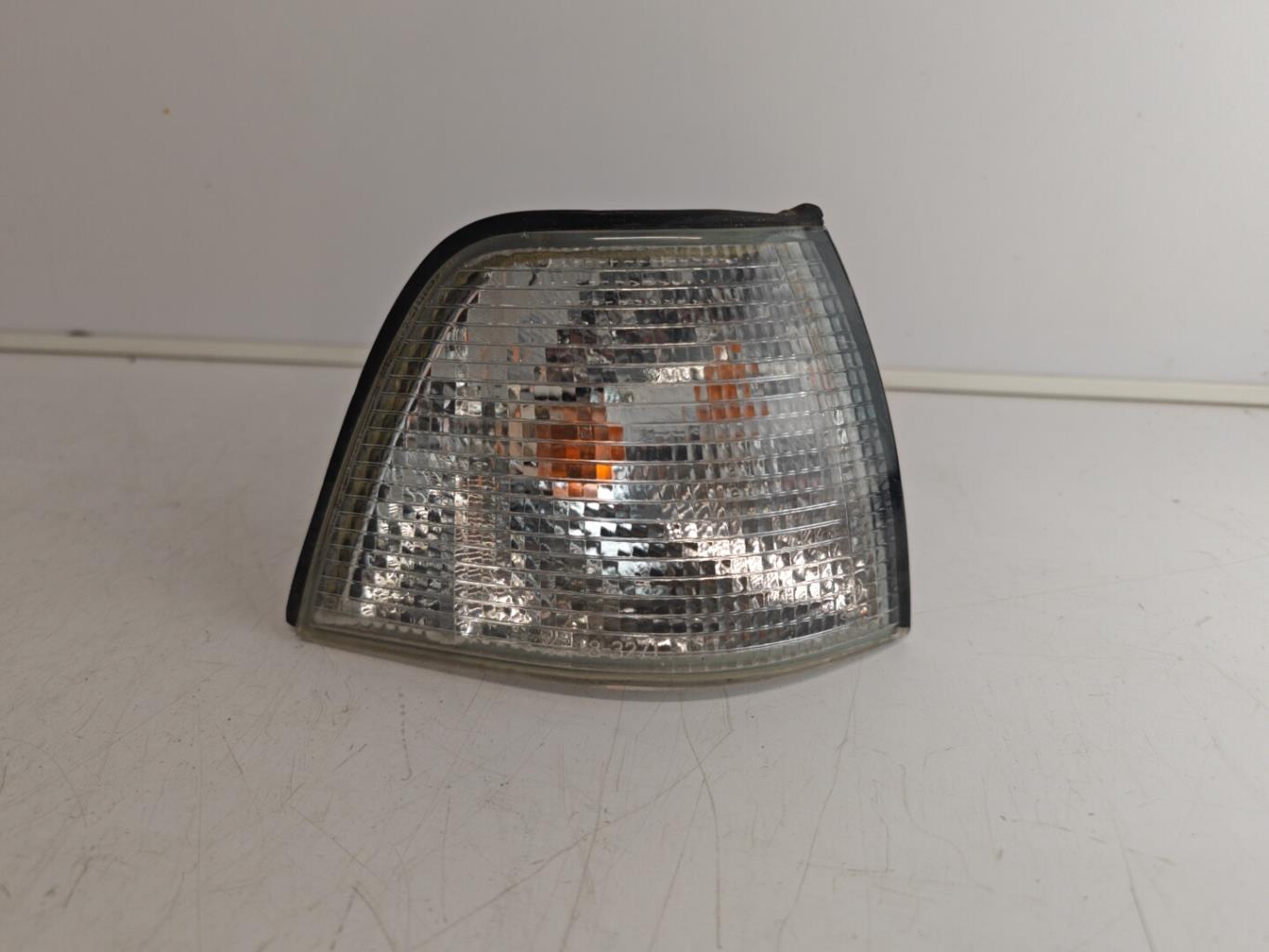 Gruppo ottico anteriore secondario destro (luci)(freccia) BMW SERIE 3 E36  - 1