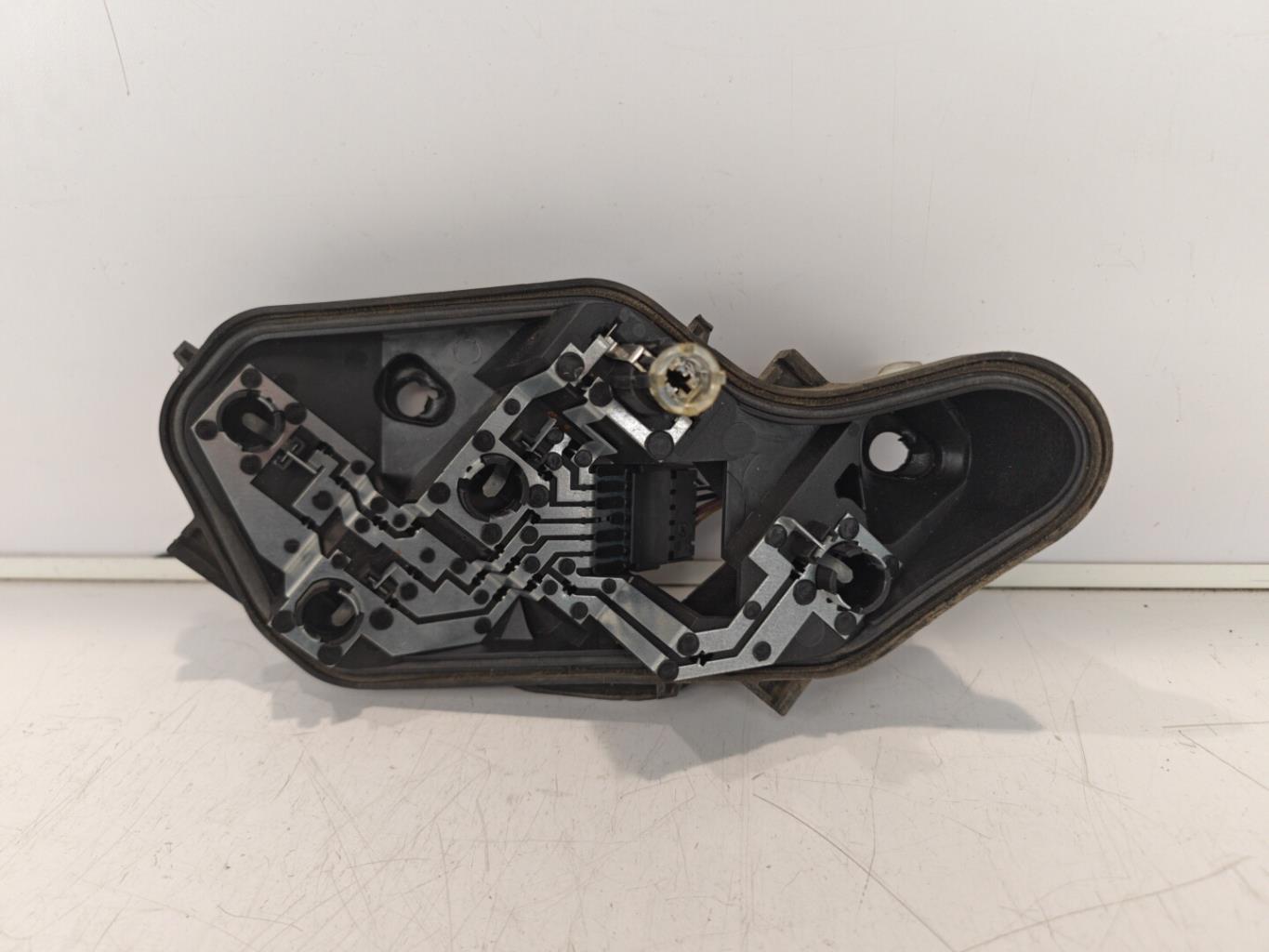 Base portalampade fanale posteriore sinistro OPEL CORSA D PHASE 2 Diésel - 1