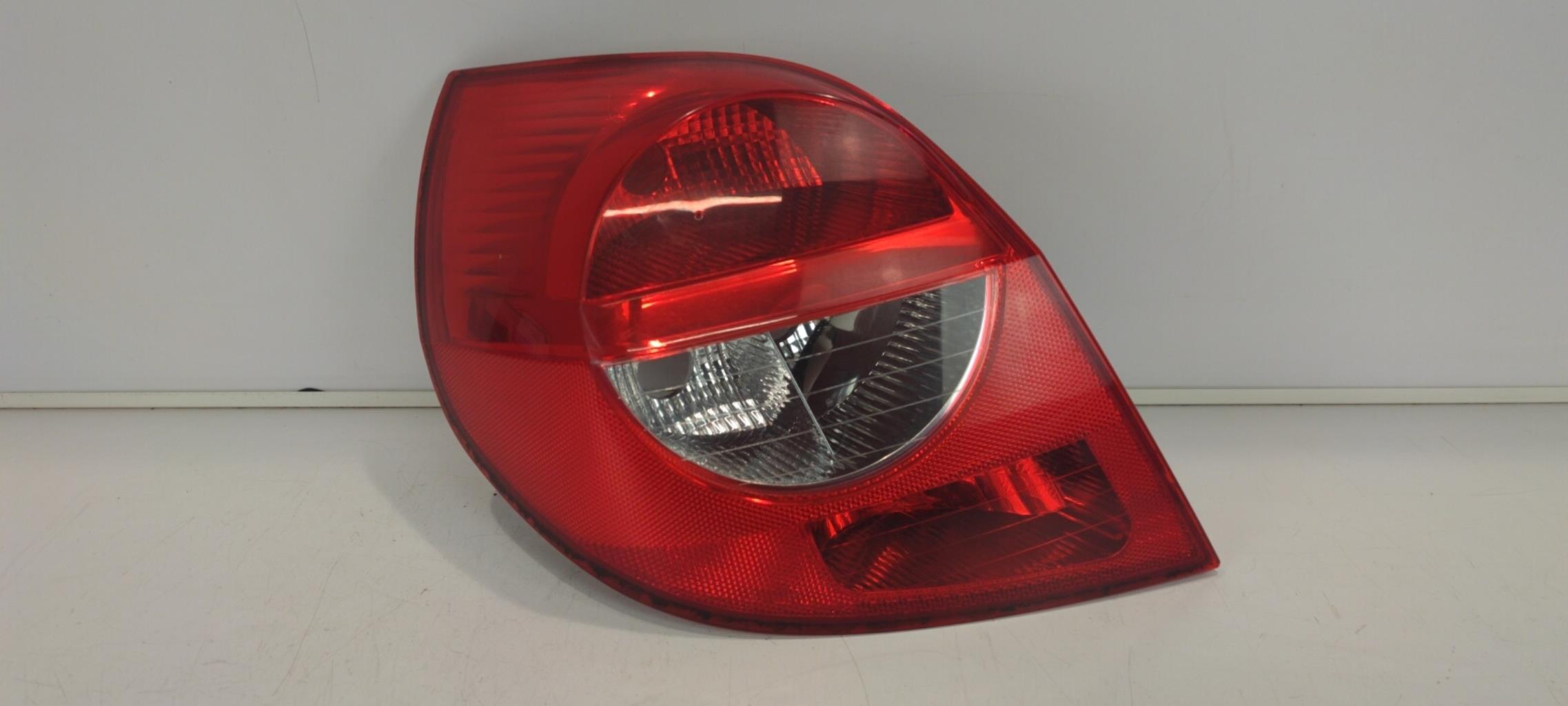 Fanale posteriore principale sinistro (luci) RENAULT CLIO 3 PHASE 1 Diésel - 1
