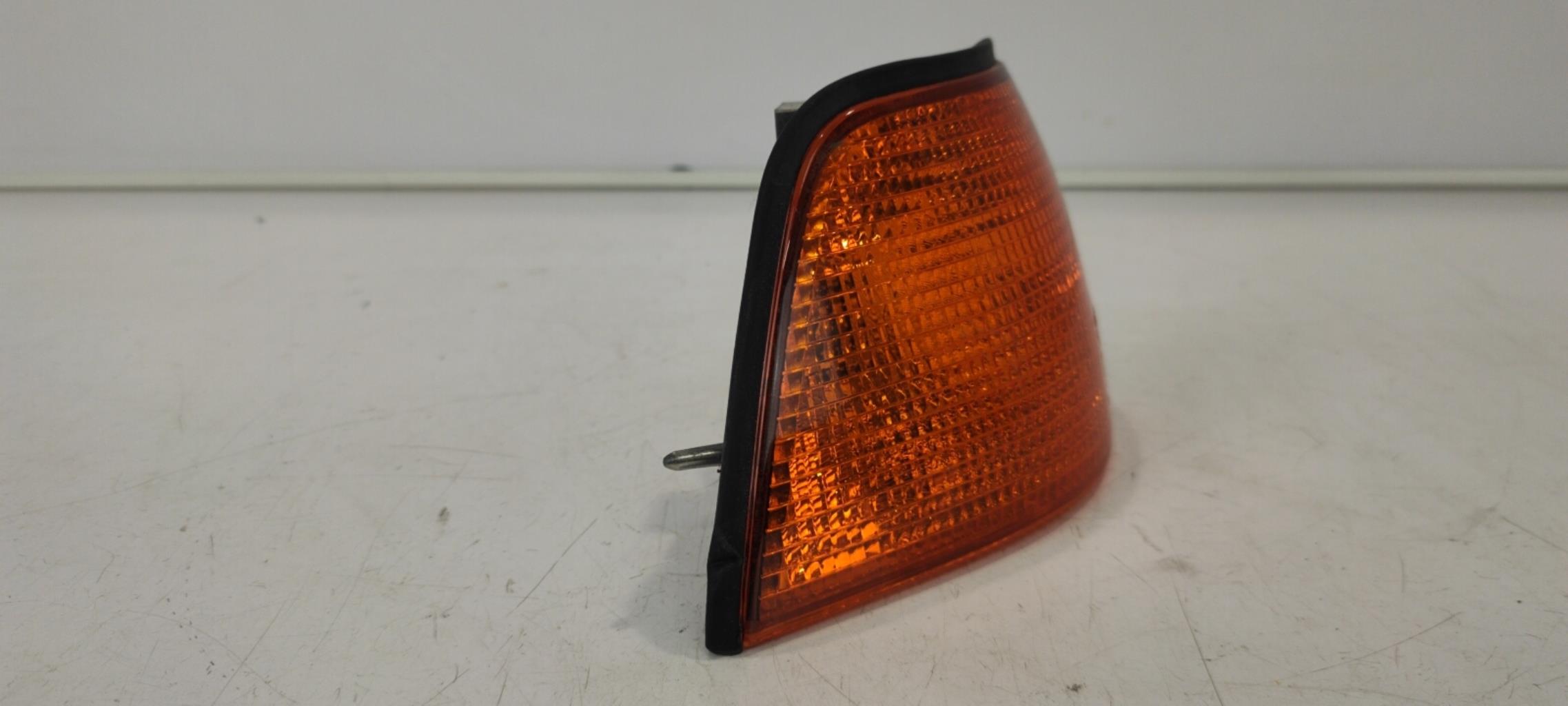 Gruppo ottico anteriore secondario destro (luci)(freccia) BMW SERIE 3 E36 Gasolina - 1
