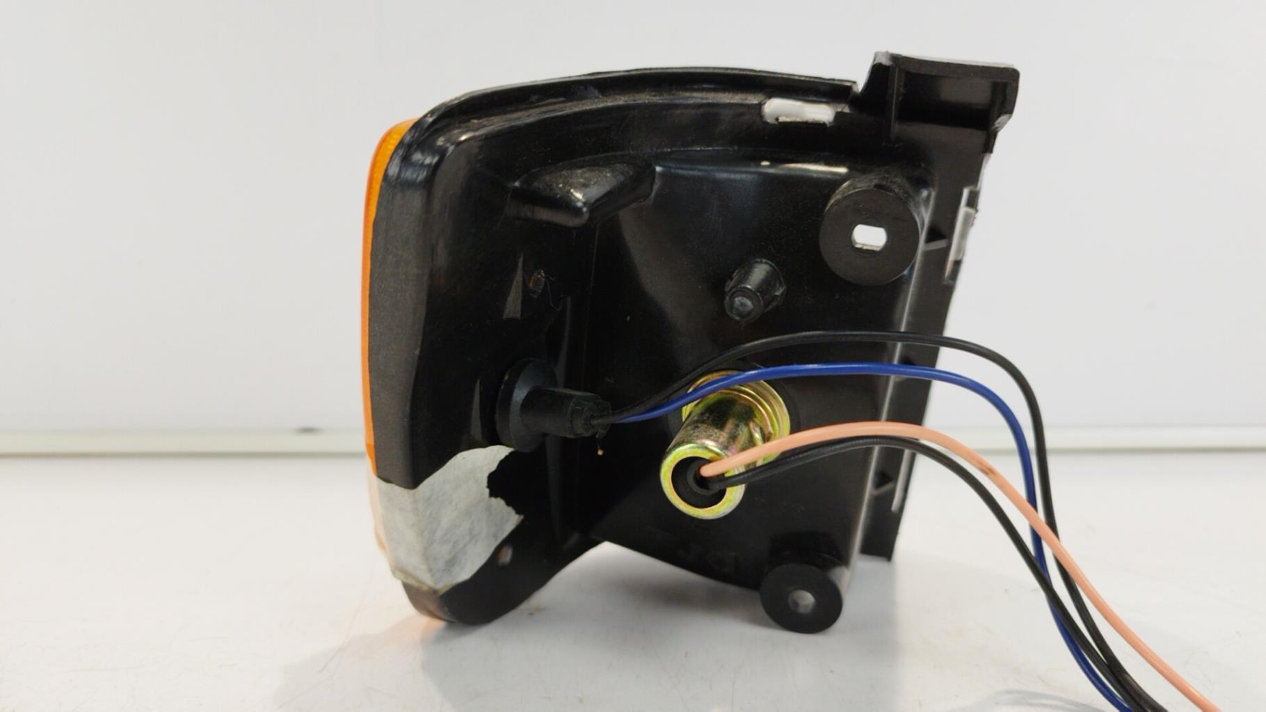 Optique avant secondaire gauche (feux)(clignotant) MAZDA 323 2  - 1