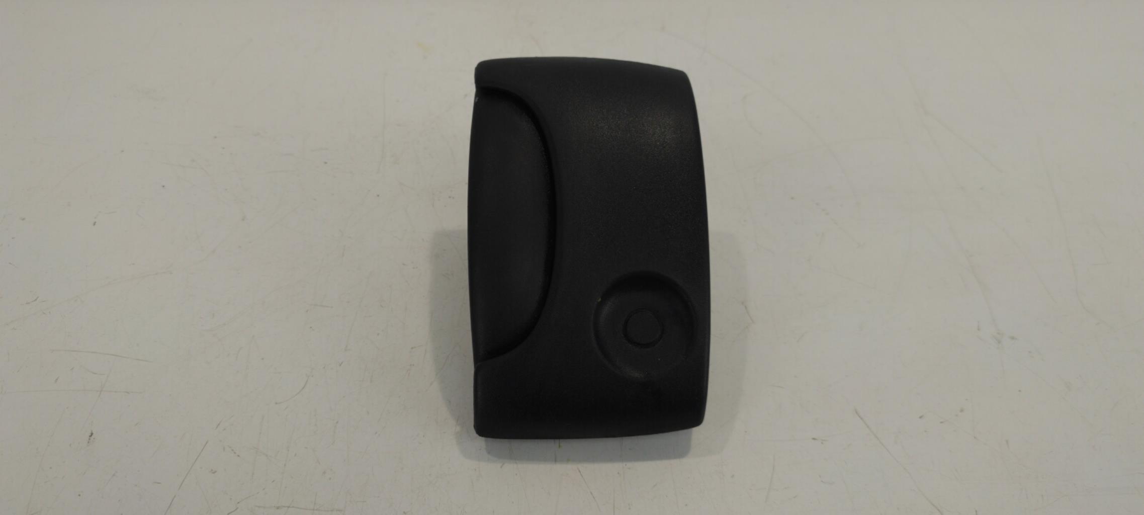 Maniglia portiera posteriore destra RENAULT KANGOO 1 PHASE 1 Diésel - 1