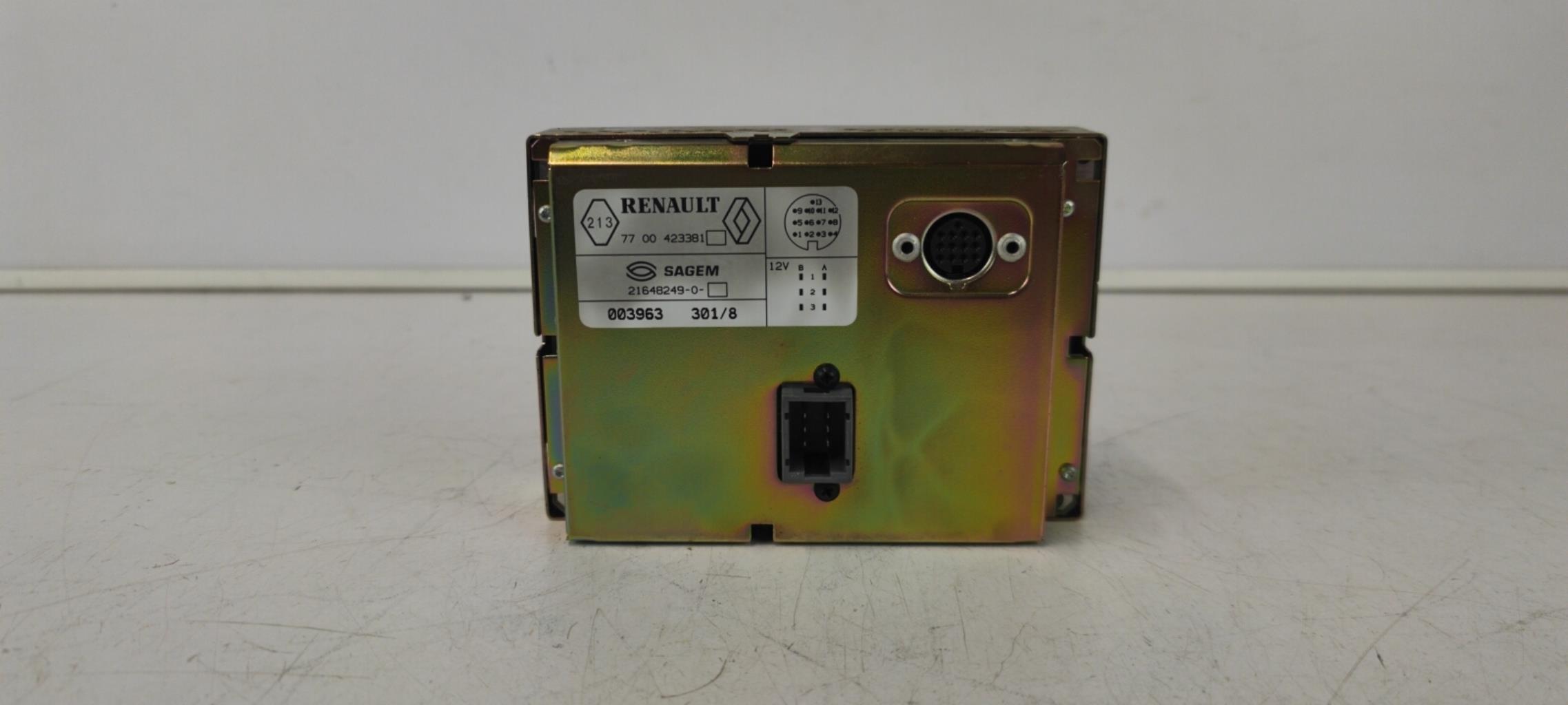 Ecran GPS RENAULT LAGUNA 2 PHASE 2  - 1