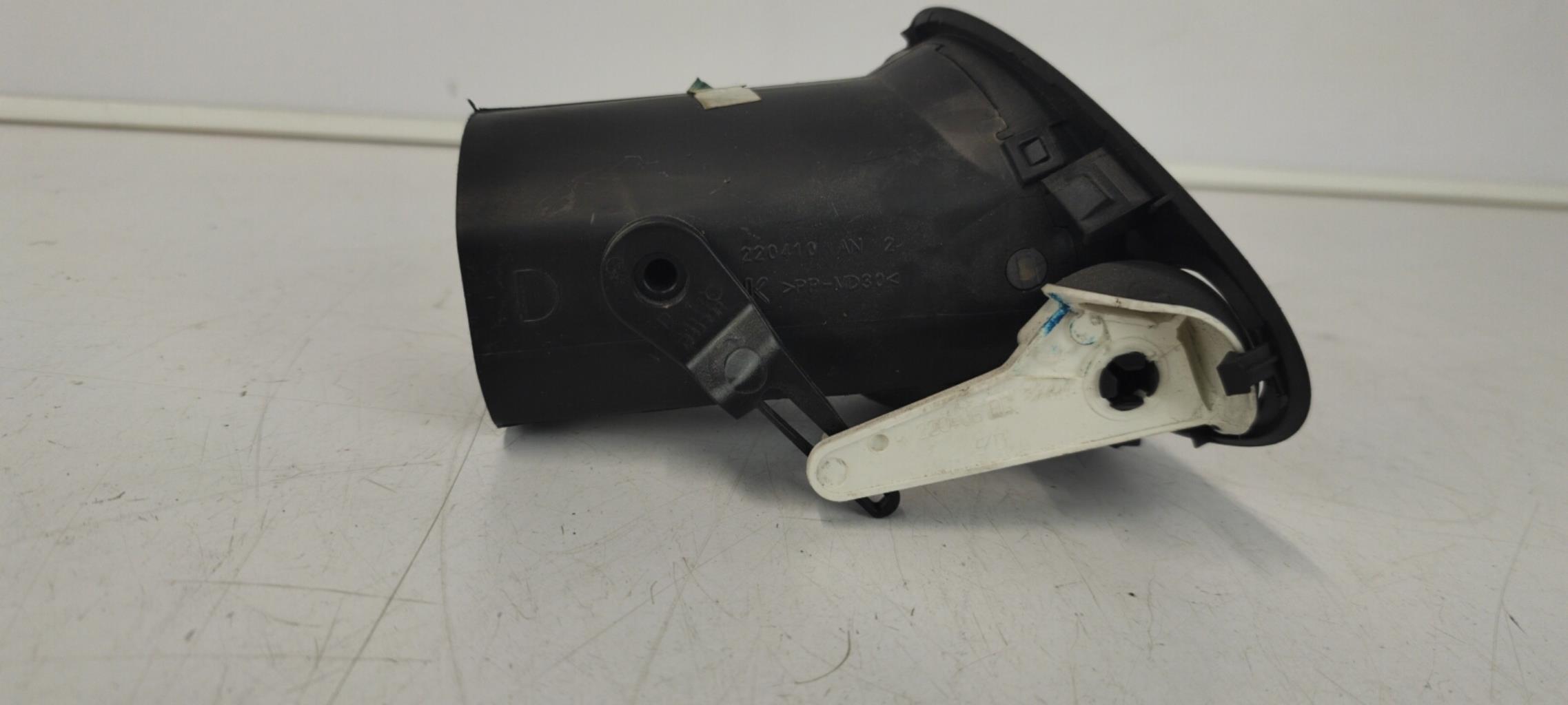 Bocchetta aerazione cruscotto anteriore destra RENAULT CLIO 3 PHASE 2 Diésel - 1