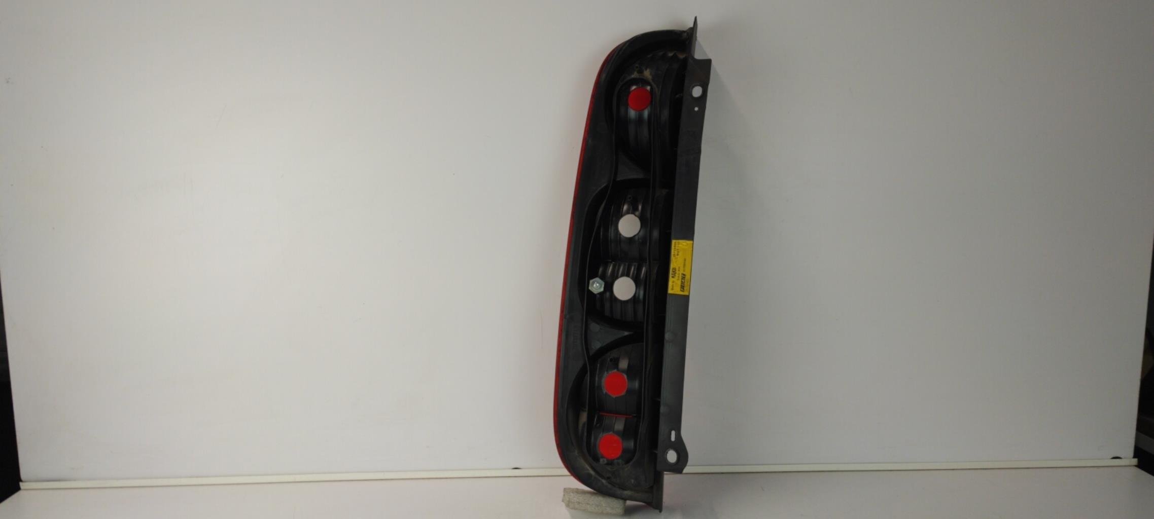 Fanale posteriore principale destro (luci) FIAT DOBLO 1 PHASE 2 Diésel - 1