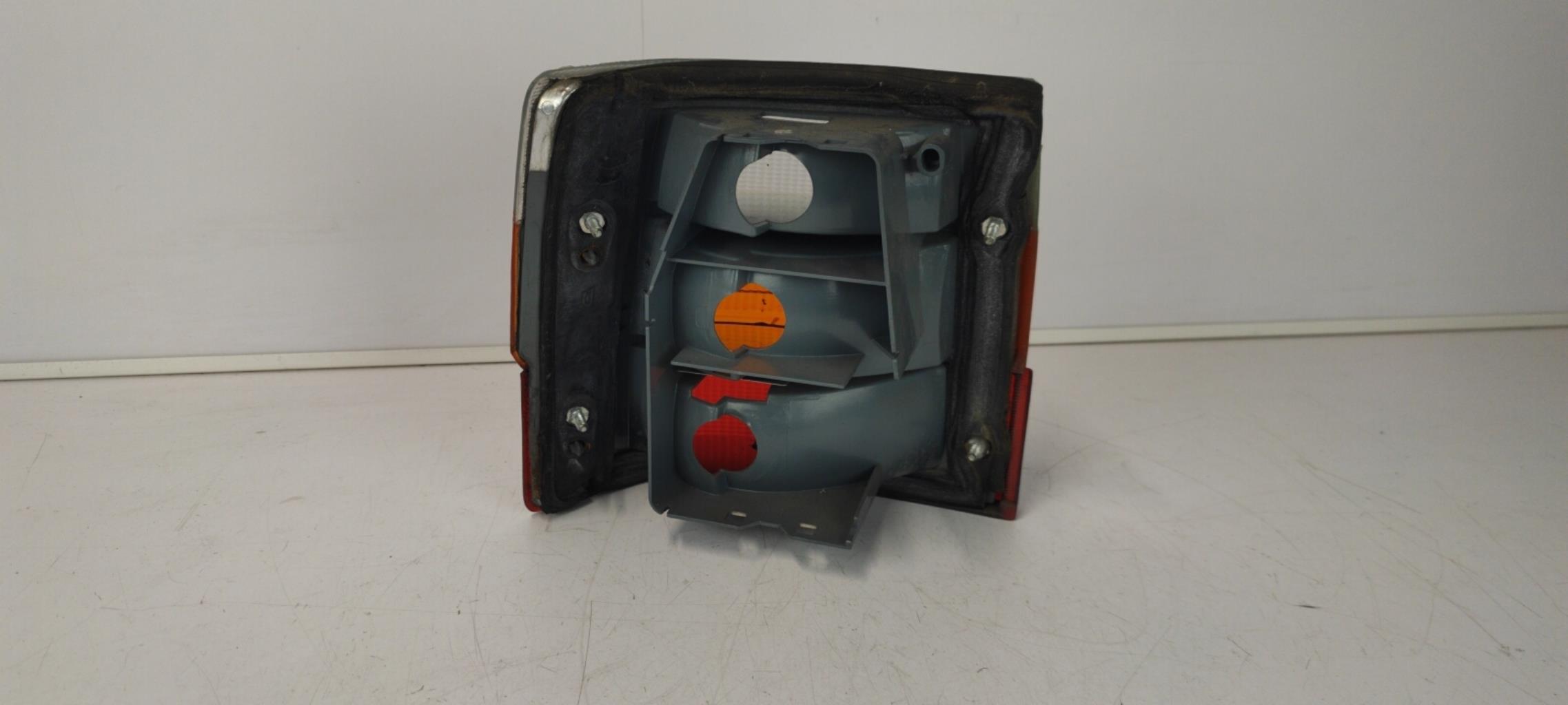Fanale posteriore principale destro (luci) RENAULT R11 Gasolina - 1