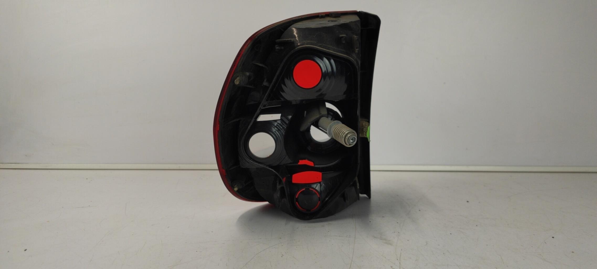 Fanale posteriore principale destro (luci) VOLKSWAGEN FOX Gasolina - 1