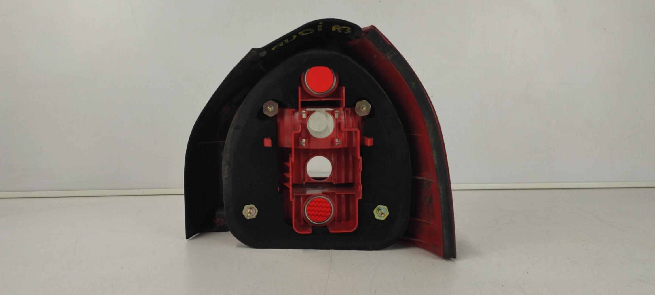 Fanale posteriore principale sinistro (luci) AUDI A3 1 PHASE 2 Gasolina - 1