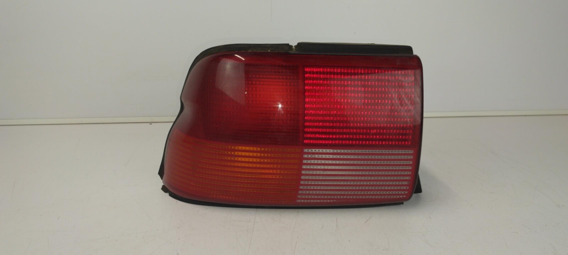 Fanale posteriore principale sinistro (luci) FORD ESCORT 6 Diésel - 1