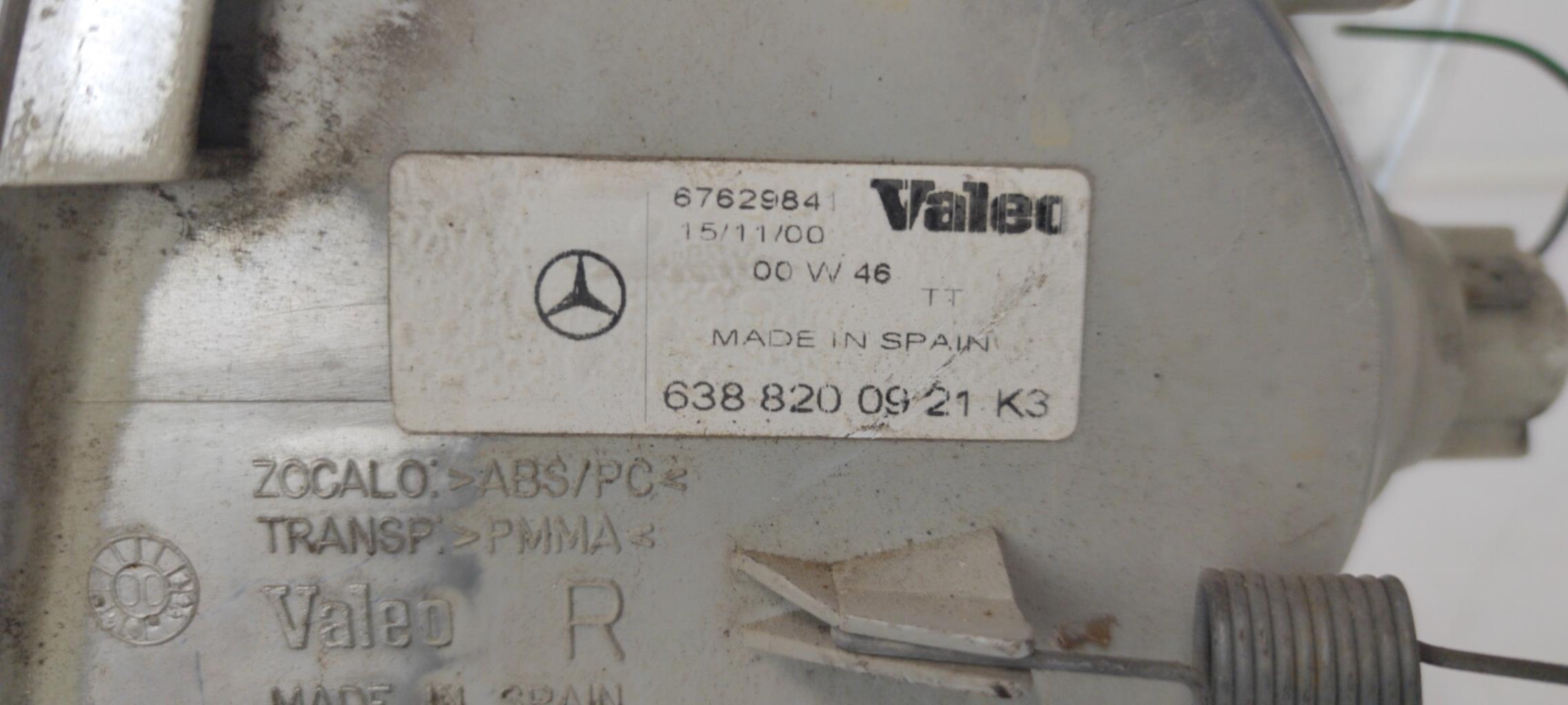 Gruppo ottico anteriore secondario destro (luci)(freccia) MERCEDES VITO 638  - 1