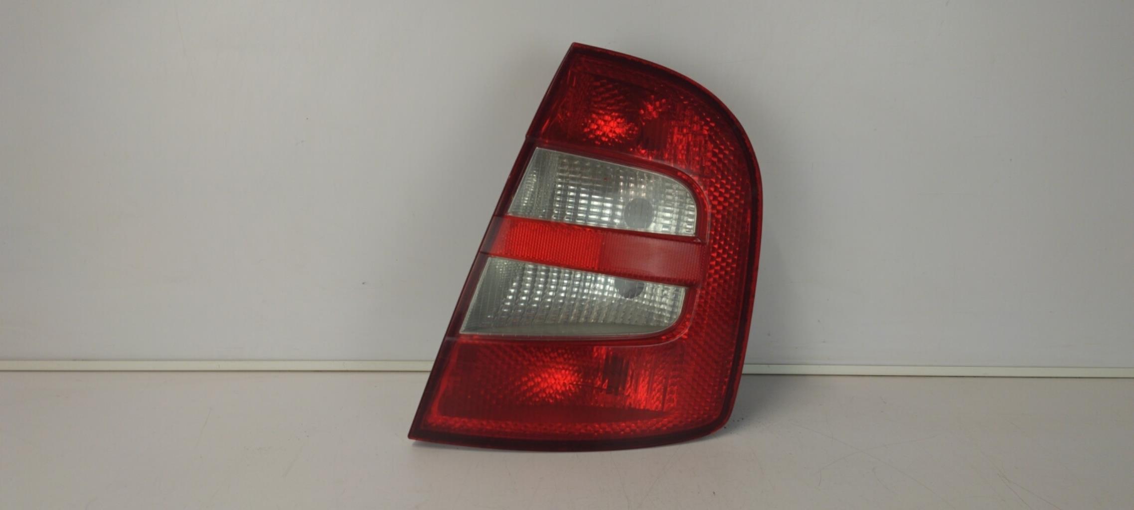 Fanale posteriore principale destro (luci) SKODA FABIA 1 PHASE 1 Diésel - 1