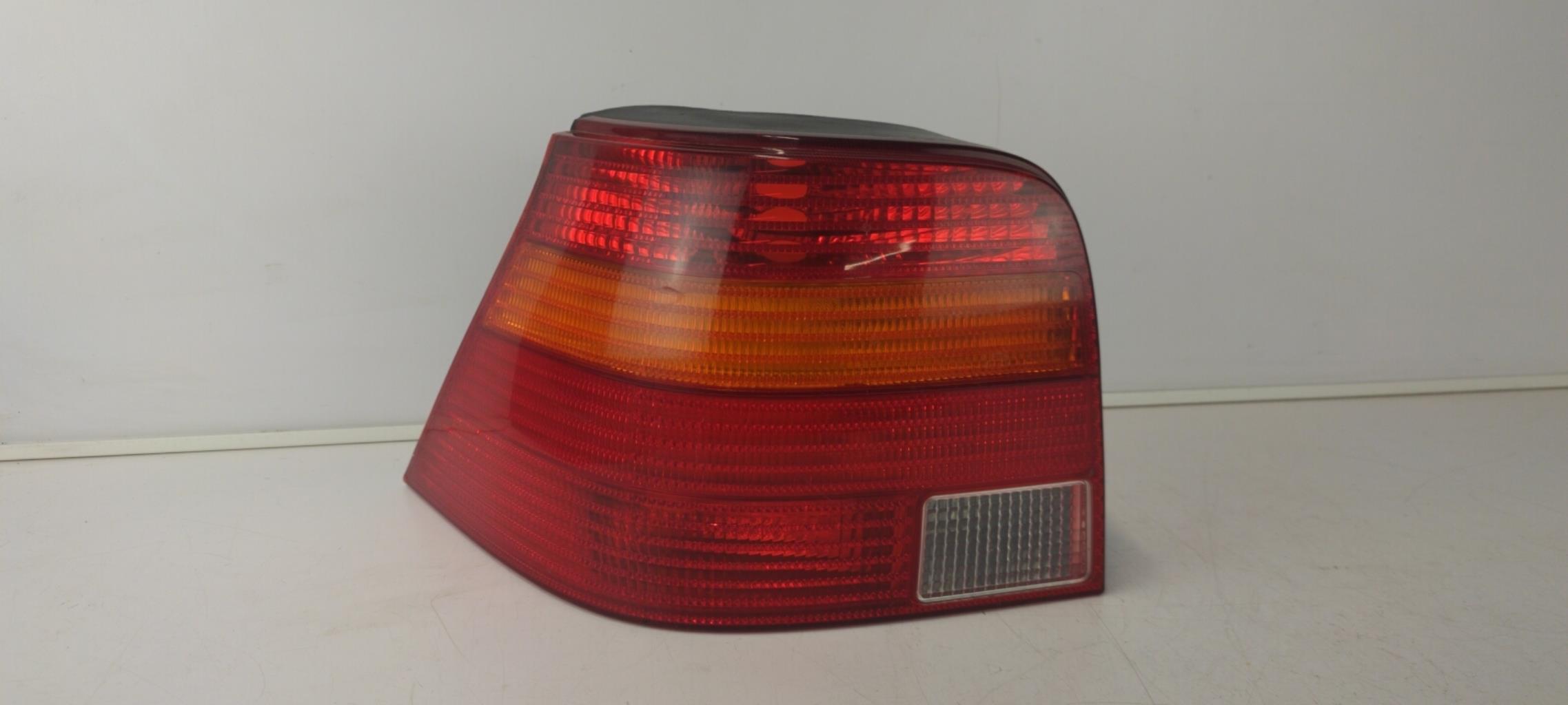 Fanale posteriore principale sinistro (luci) VOLKSWAGEN GOLF 4 Diésel - 1
