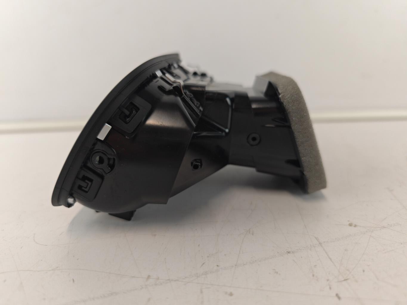 Bocchetta aerazione cruscotto VOLKSWAGEN POLO 5 PHASE 1 Gasolina - 1