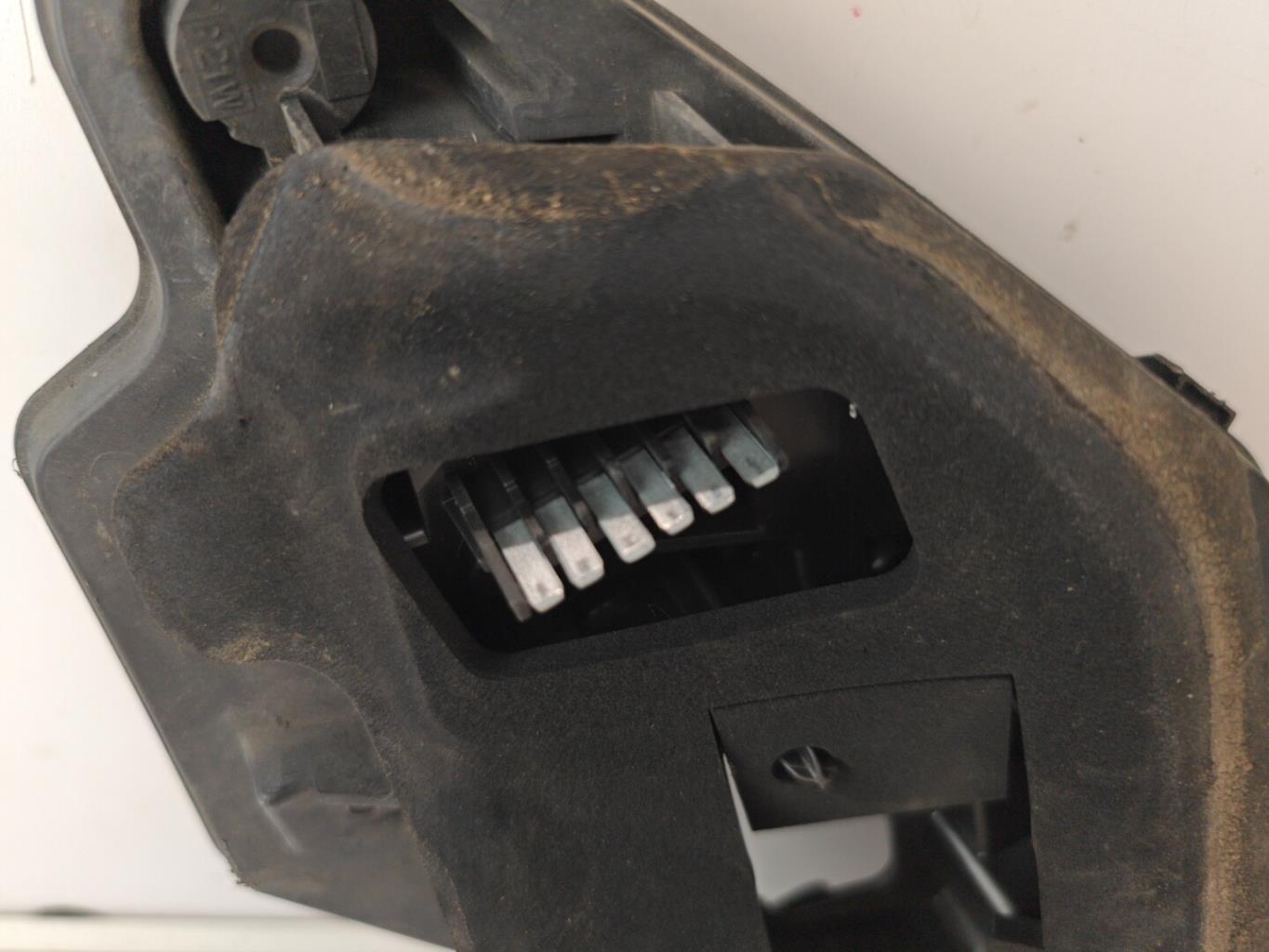 Base portalampade fanale posteriore sinistro OPEL ASTRA H GTC PHASE 1 Diésel - 1