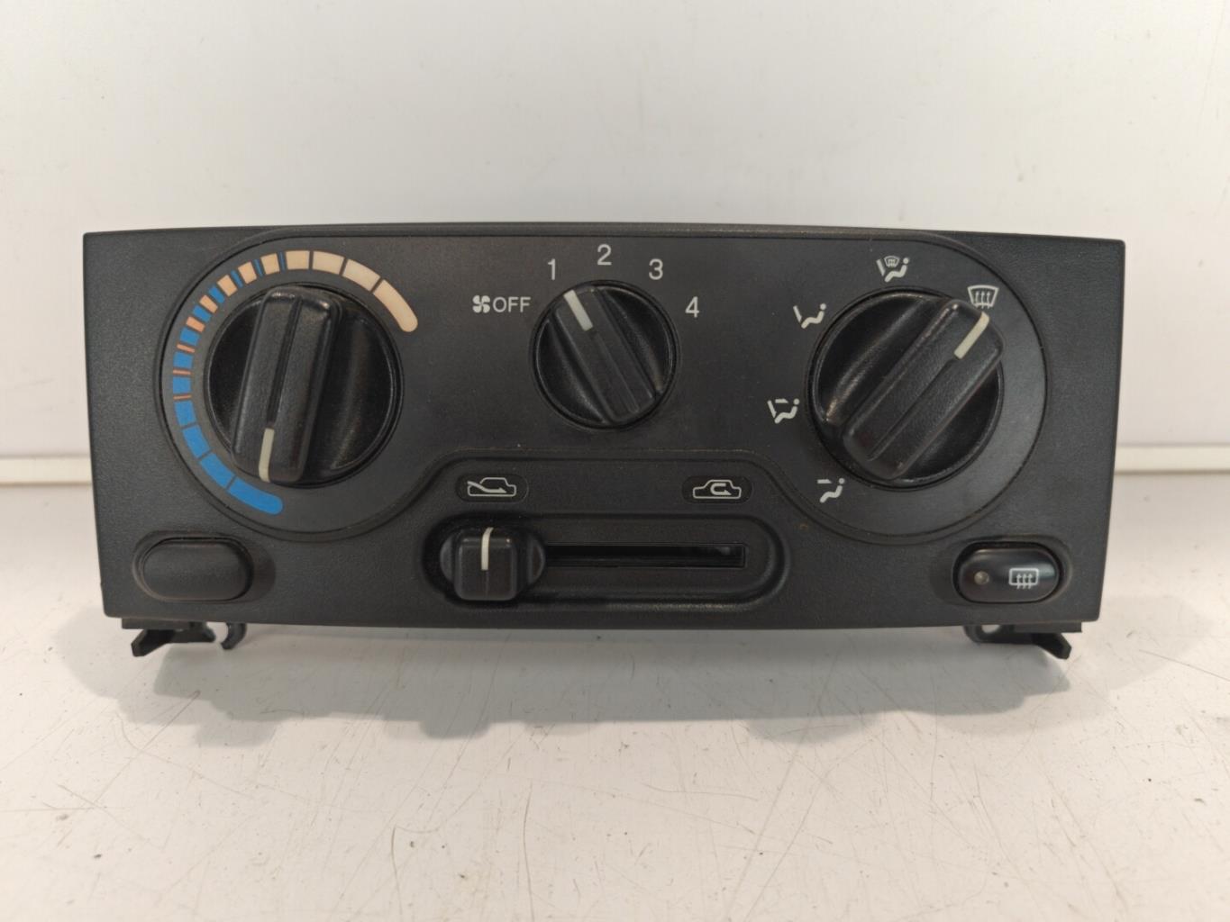 Commande chauffage DAEWOO LANOS Essence - 1