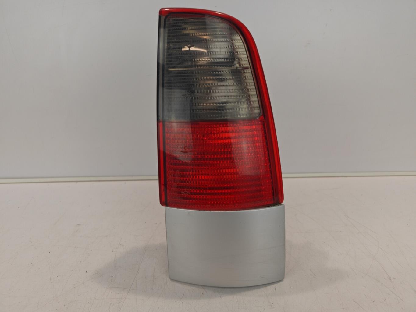 Fanale posteriore principale destro (luci) SEAT CORDOBA 1 VARIO PHASE 2 BREAK Gasolina - 1