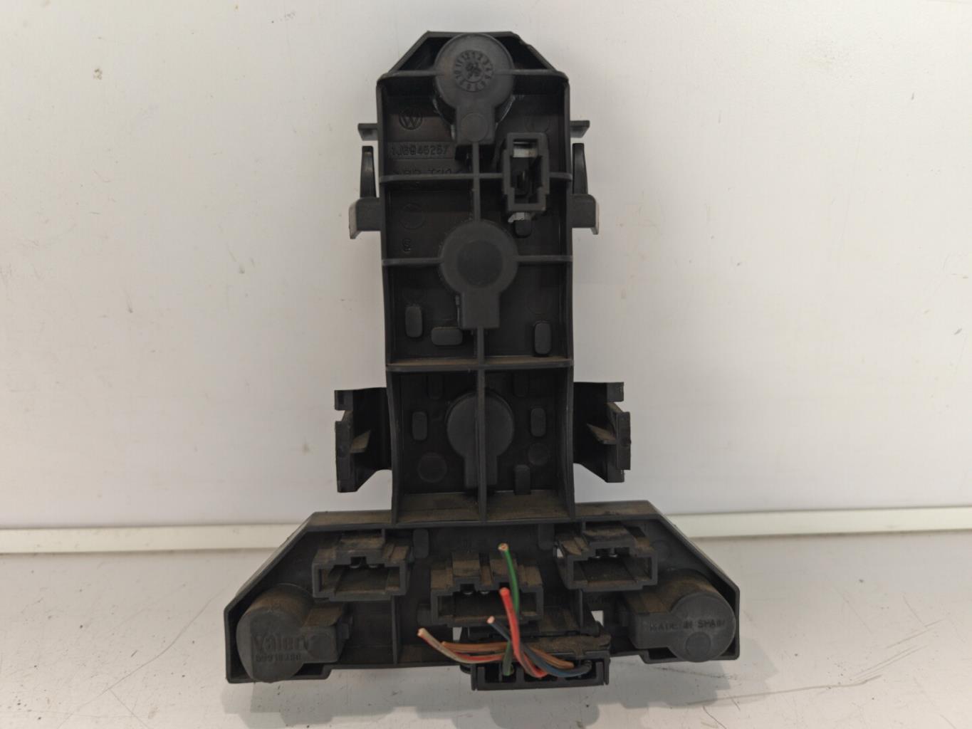 Base portalampade fanale posteriore destro VOLKSWAGEN GOLF 4 Diésel - 1