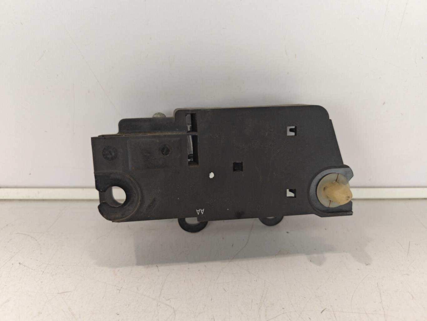Maniglia interna posteriore destra FORD FOCUS 2 PHASE 2 Diésel - 1