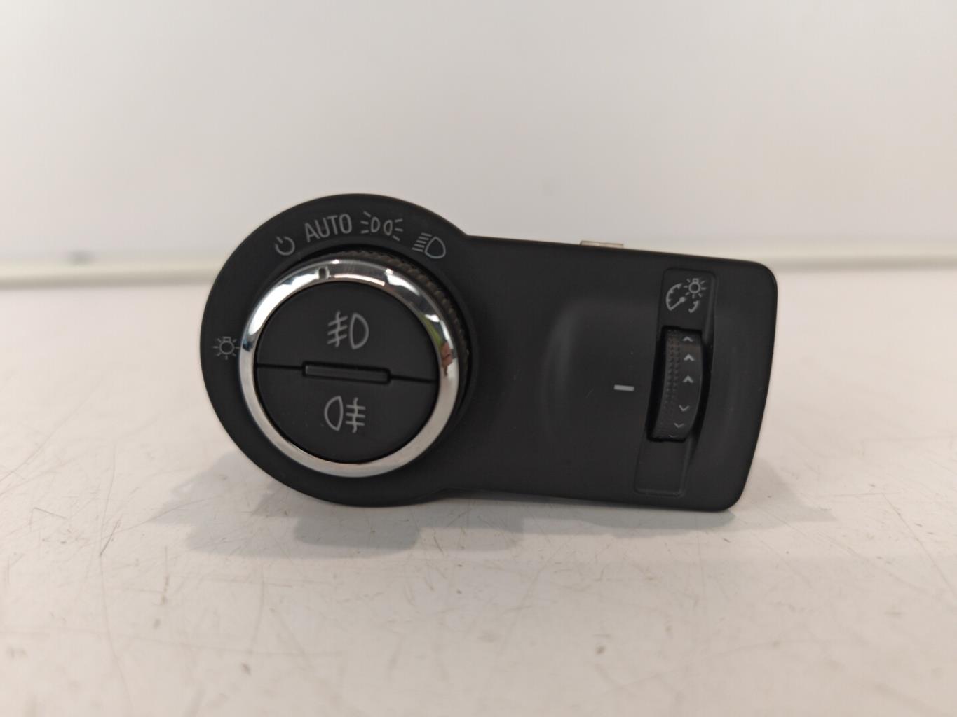 Commande de phare OPEL ASTRA J PHASE 1 Diesel - 1