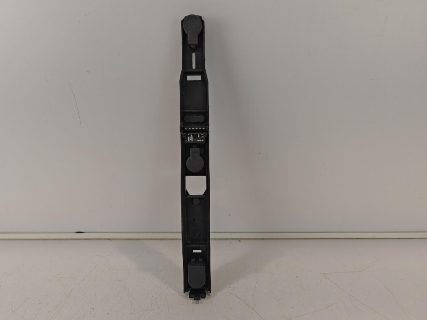 Base portalampade fanale posteriore destro RENAULT KANGOO 1 PHASE 1 Diésel - 1