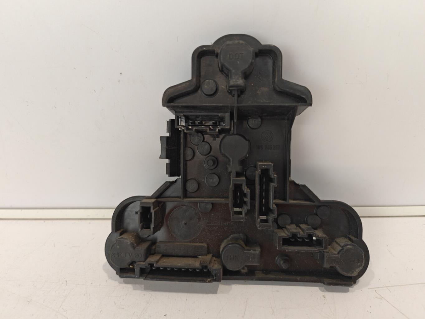 Base portalampade fanale posteriore sinistro VOLKSWAGEN GOLF 3 Diésel - 1