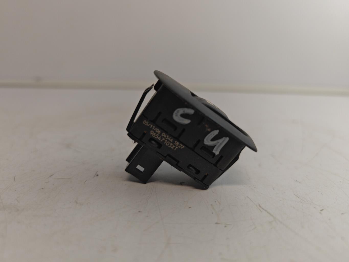 Interruttore lavacristalli posteriore sinistro CITROEN C4 GRAND PICASSO 2  - 1