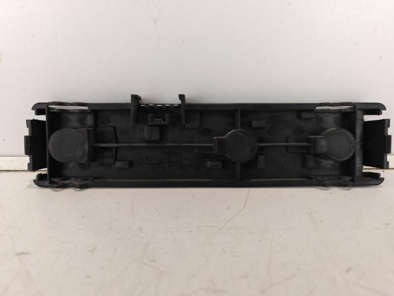 Platine feu arriere gauche SEAT MARBELLA Essence - 1