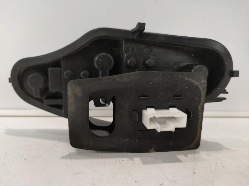Base portalampade fanale posteriore destro CITROEN C3 2  - 1