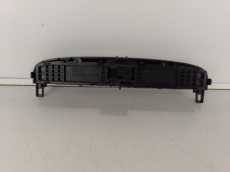 Bouton de warning PEUGEOT 308 1 PHASE 1 Diesel - 1
