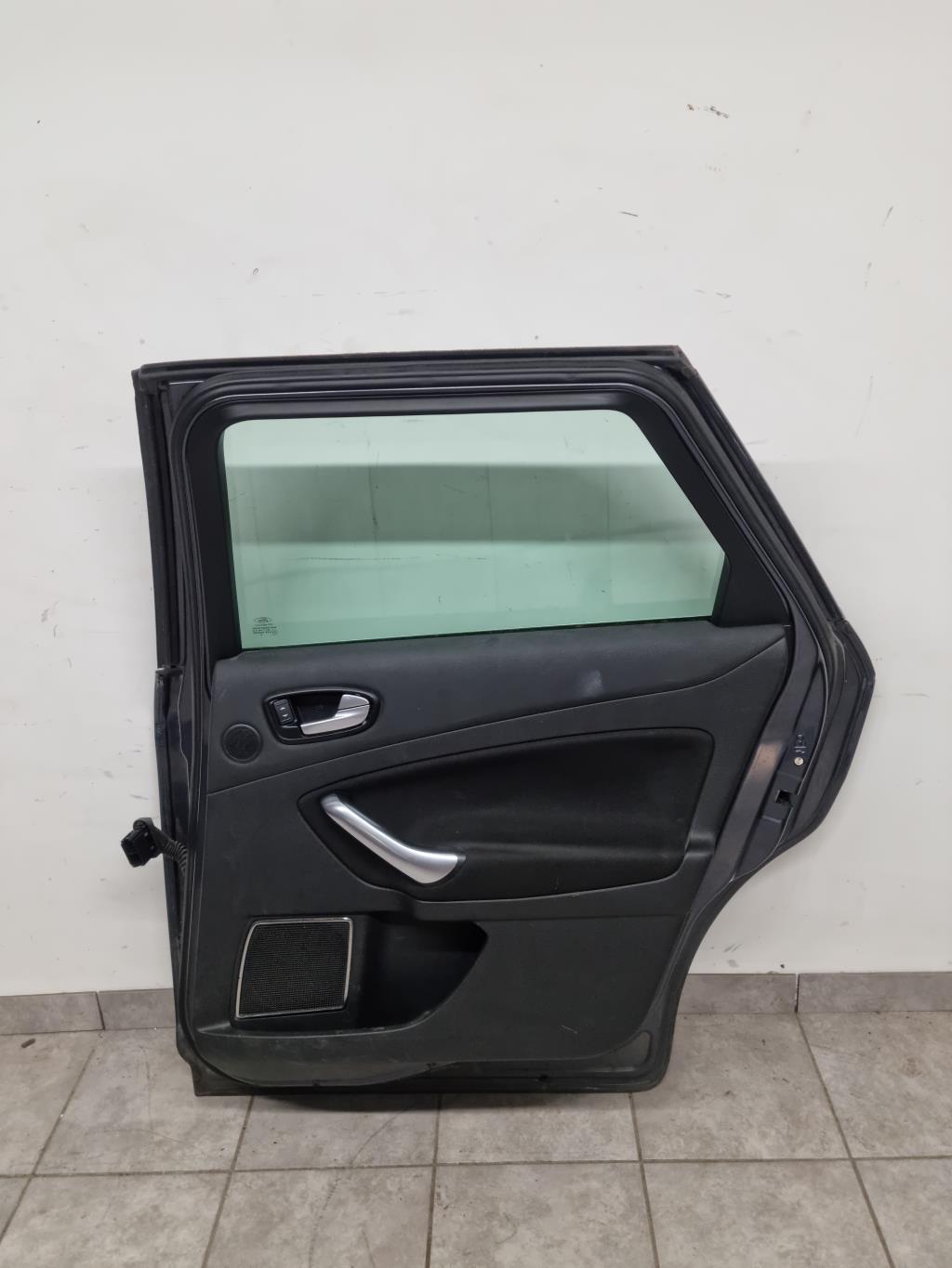 Porte arriere droit FORD MONDEO 3 PHASE 1 BREAK Diesel - 1