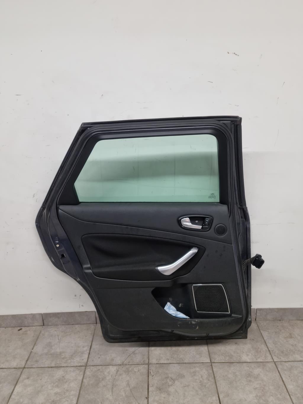 Porte arriere gauche FORD MONDEO 3 PHASE 1 BREAK Diesel - 1