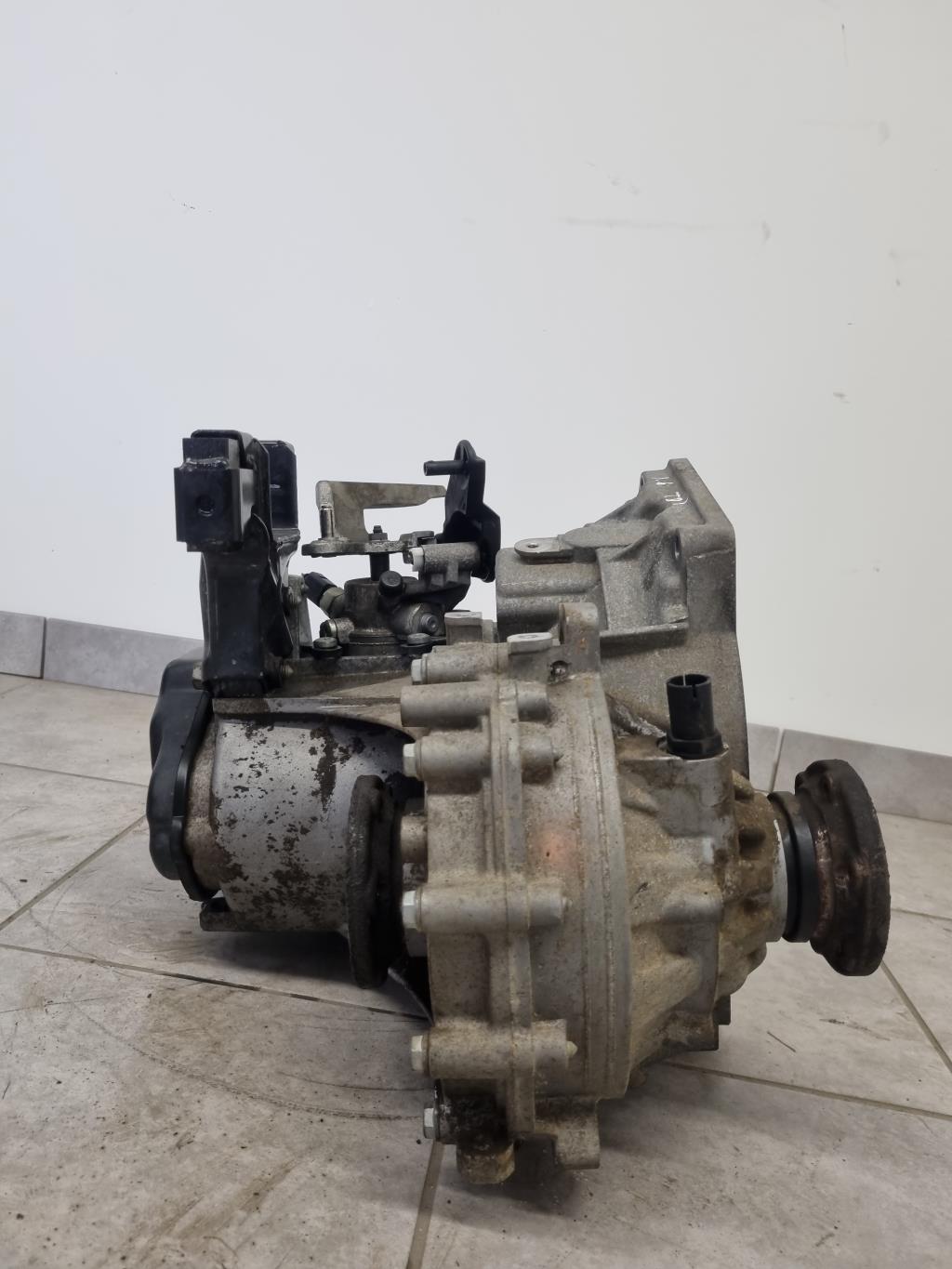 Boite de vitesses VOLKSWAGEN POLO 5 PHASE 1 Diesel - 1