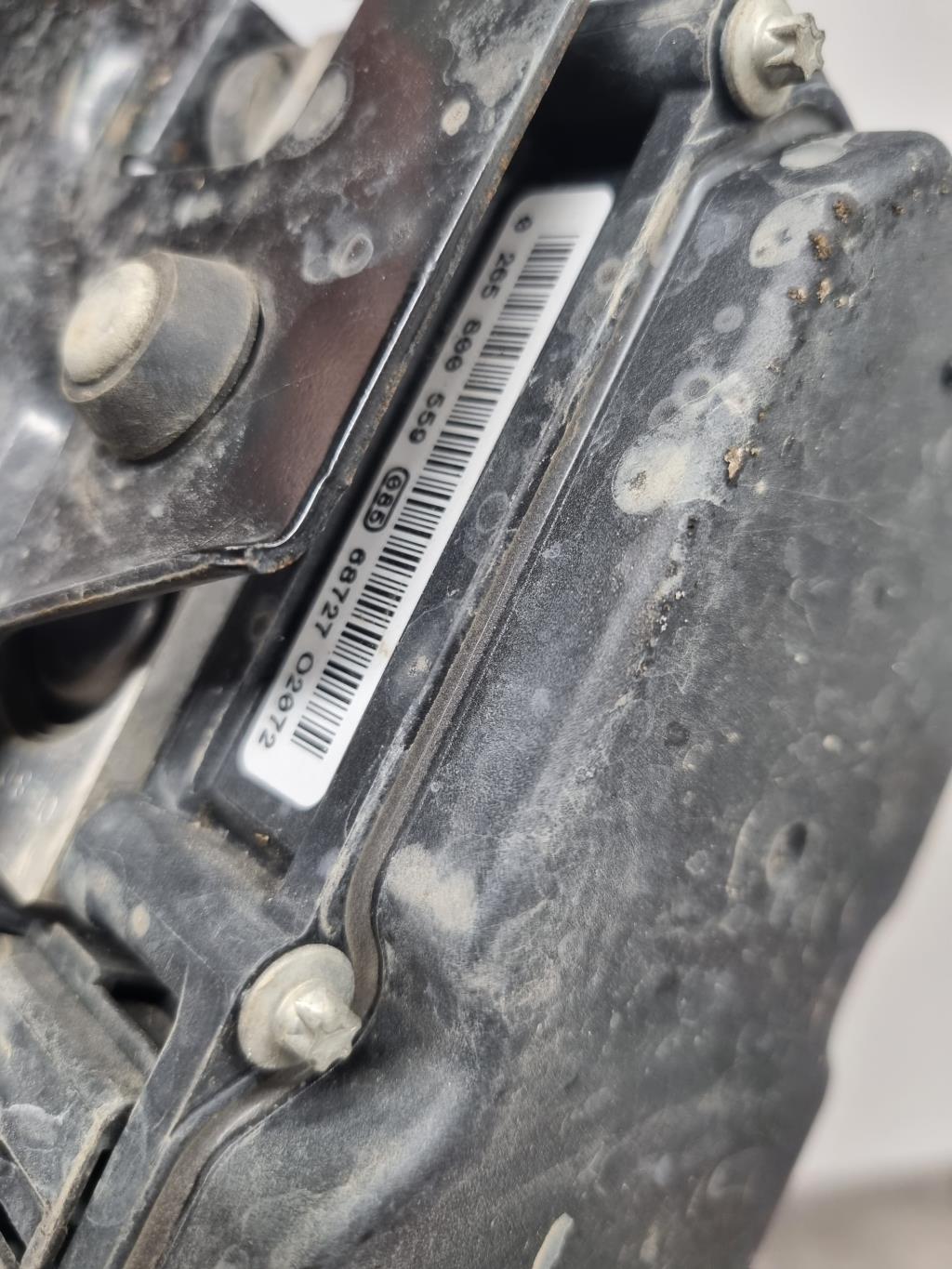 Bloc ABS (freins anti-blocage) RENAULT CLIO 3 PHASE 1 Essence - 1