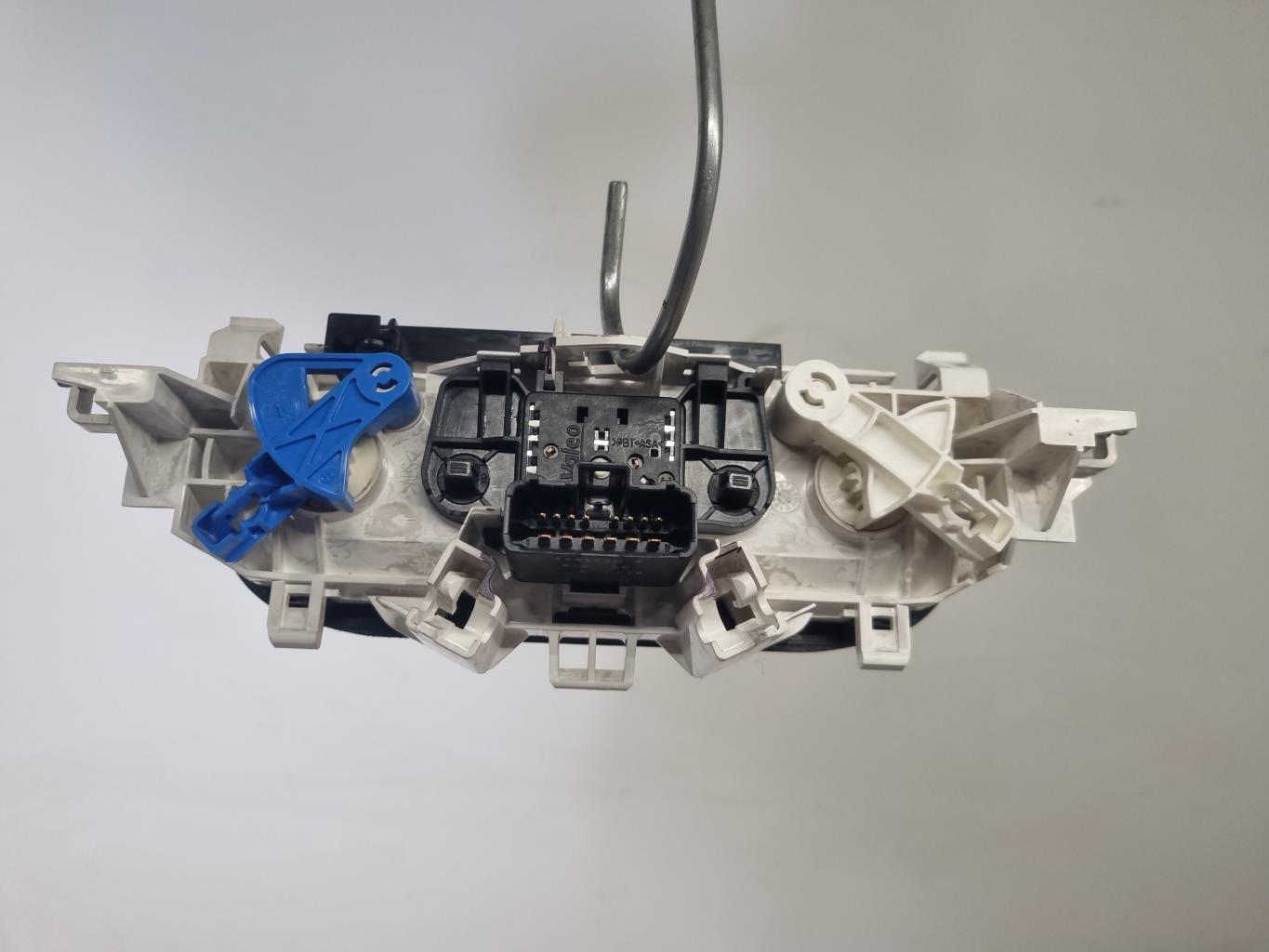 Commande chauffage RENAULT TWINGO 2 PHASE 1 Essence - 1