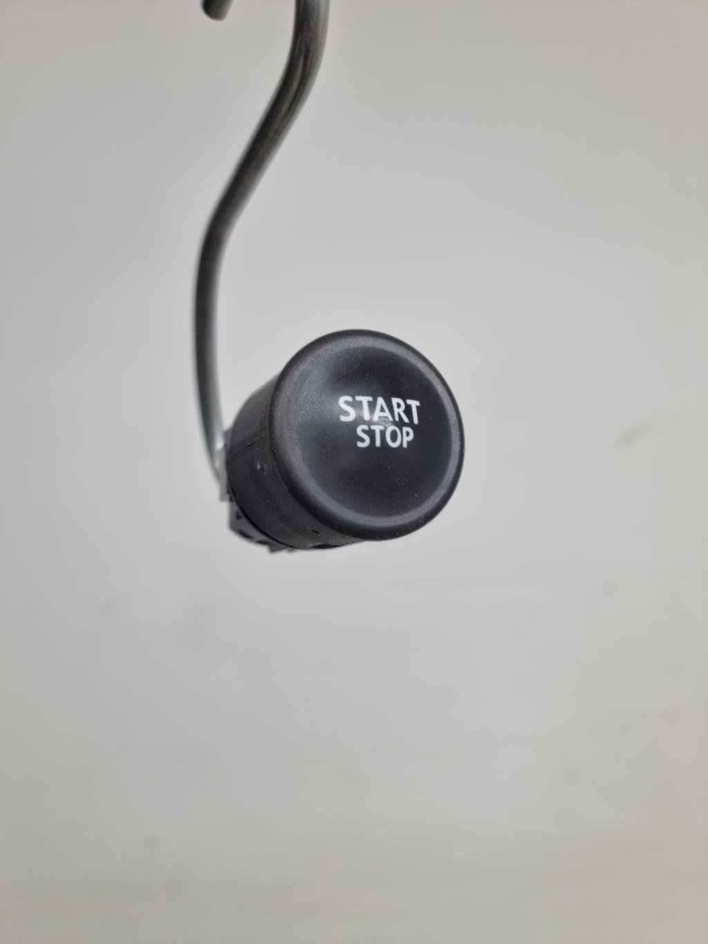 Bouton de demarrage RENAULT MEGANE 3 PHASE 1 BREAK Diesel - 1