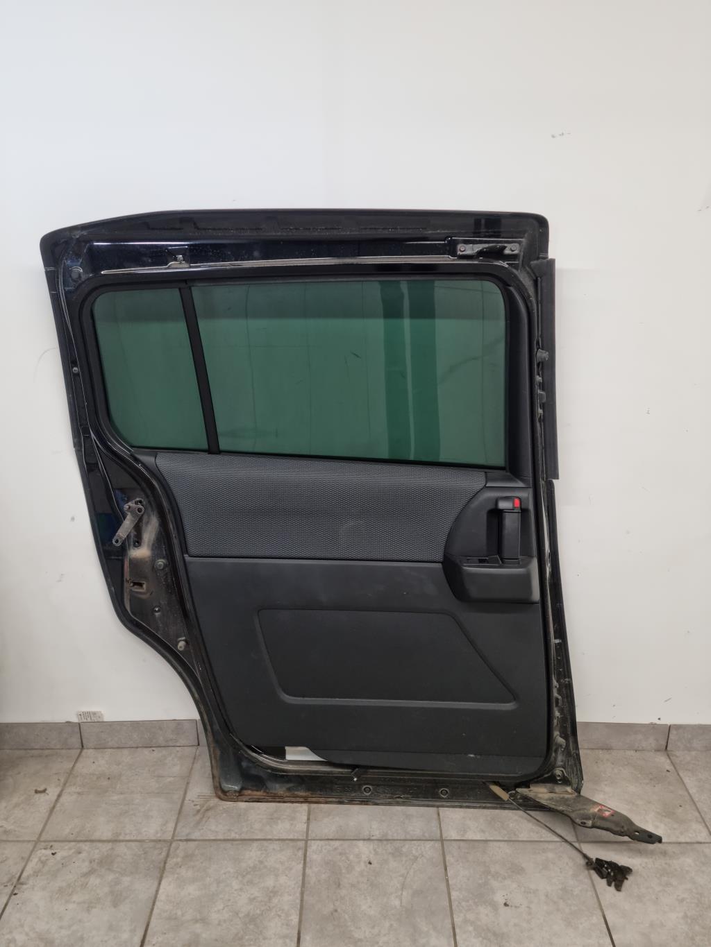 Porte laterale gauche MAZDA 5 1 PHASE 1 Diesel - 1