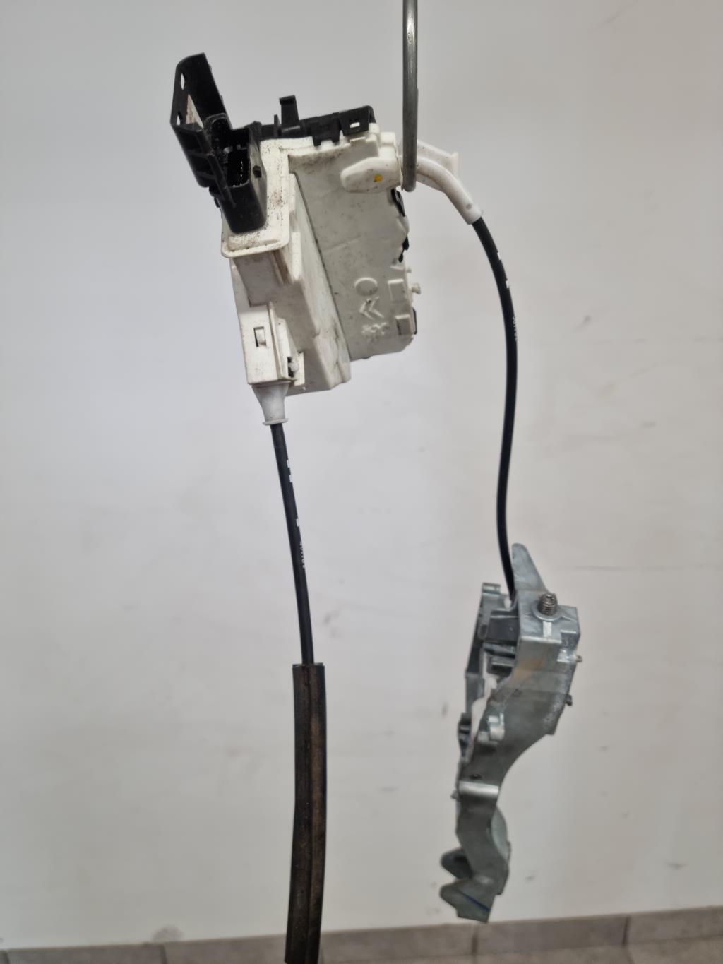Serrure avant droit CITROEN BERLINGO 2 PHASE 1 Diesel - 1